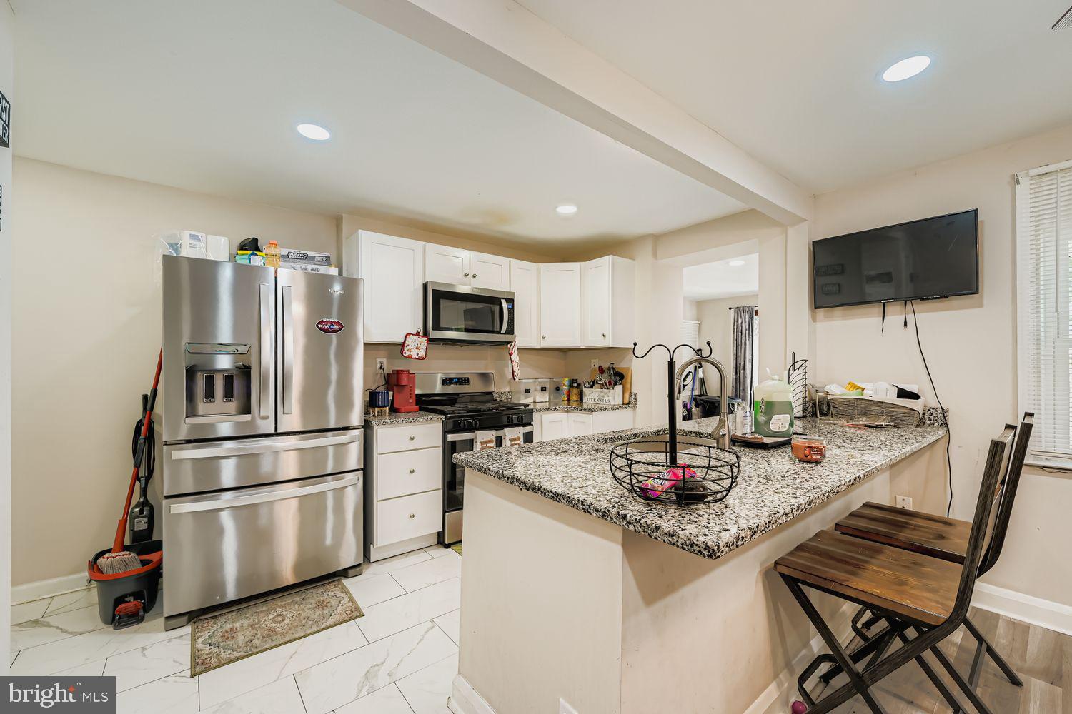 HAMILTON HILLS - Residential