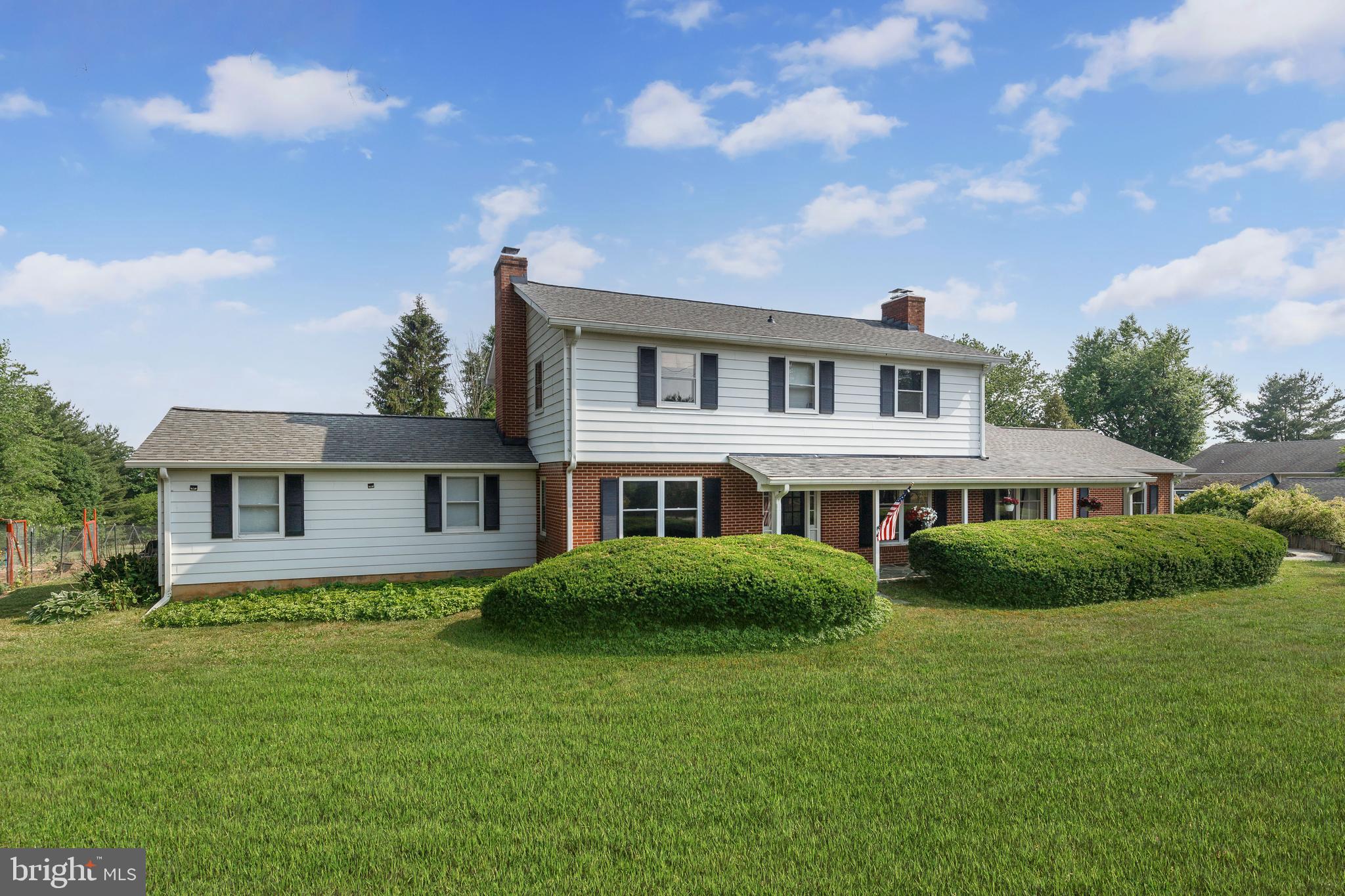 HAMPSTEAD - Residential