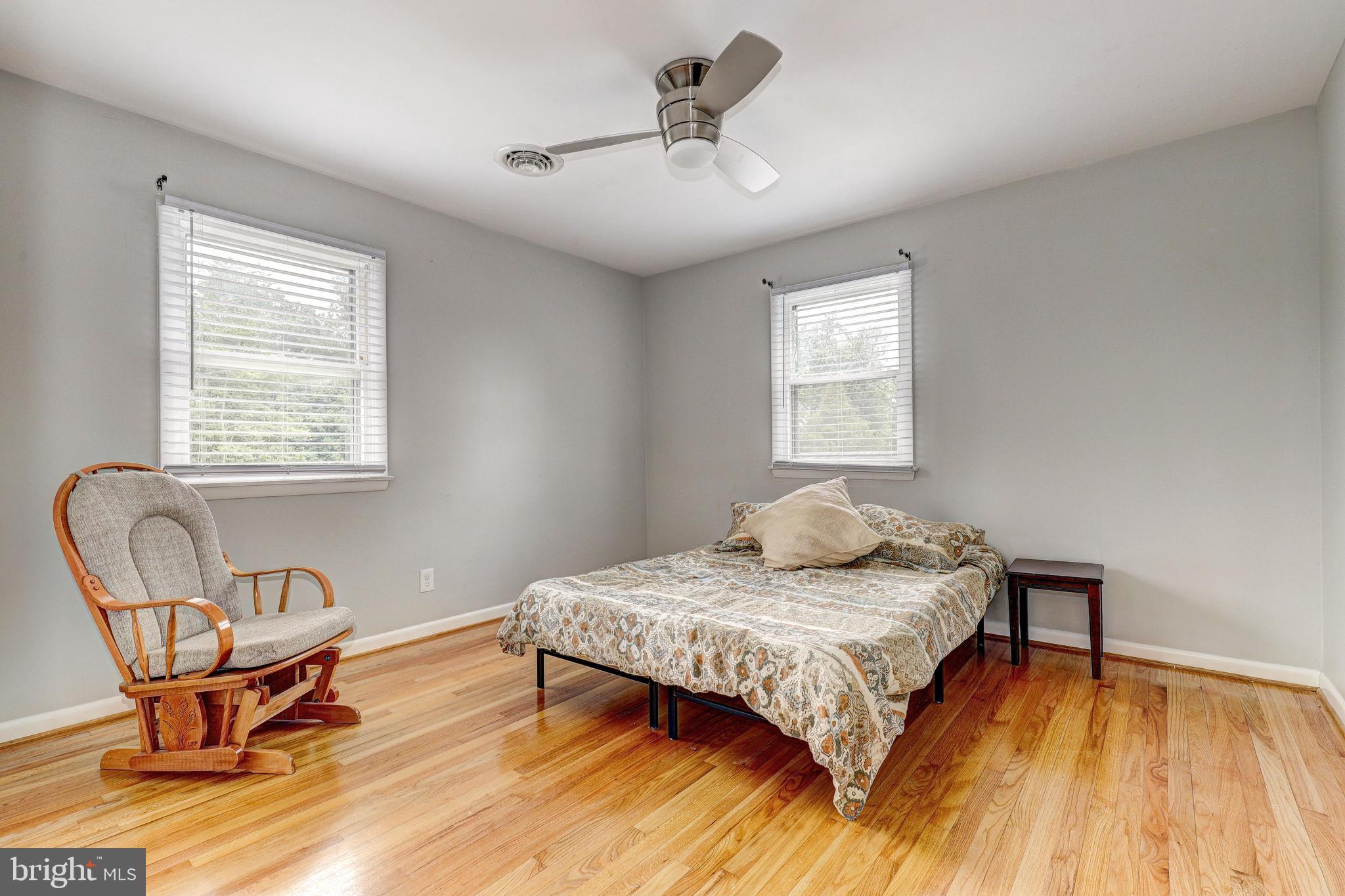 HAMPSTEAD - Residential