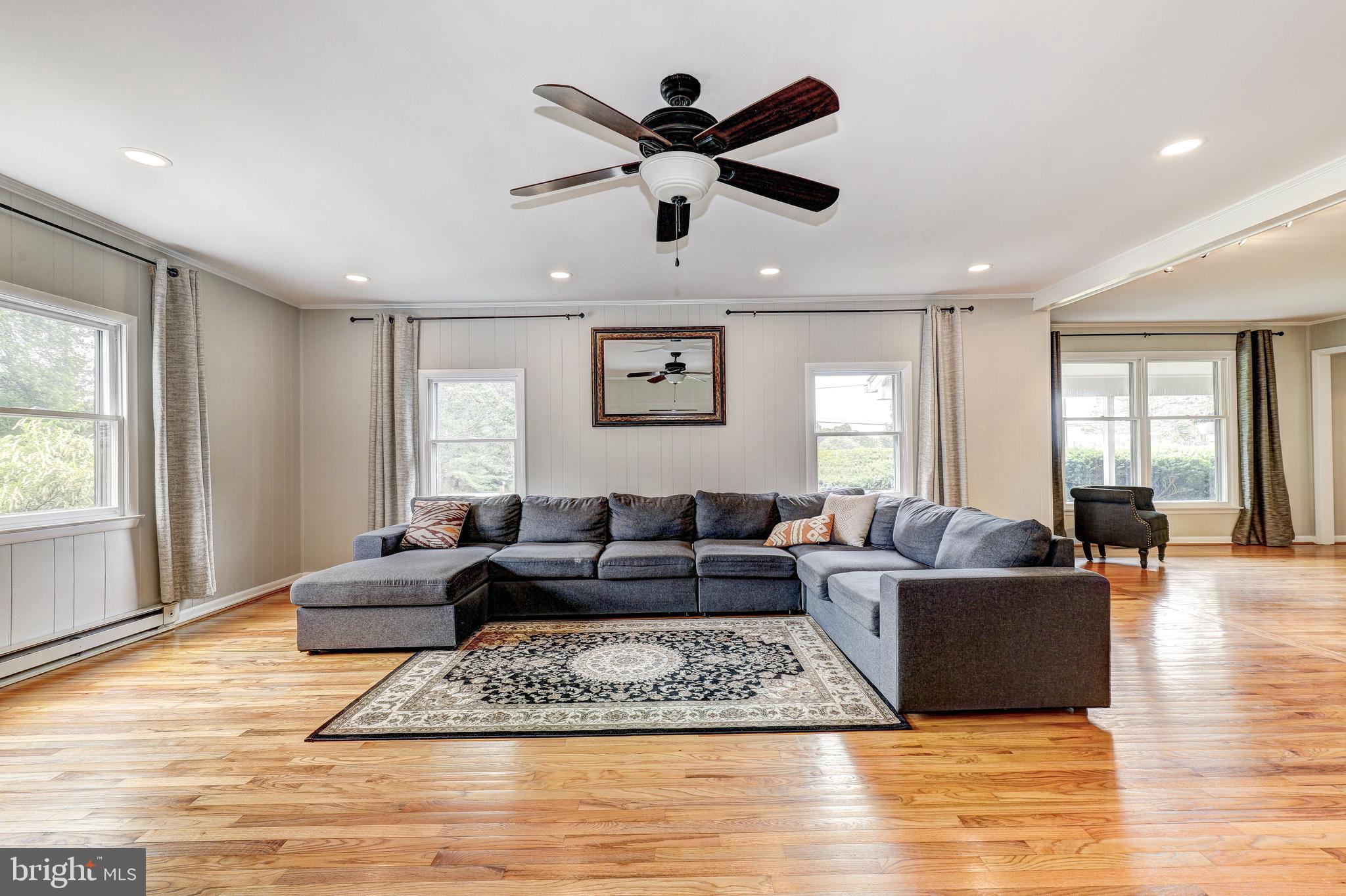 HAMPSTEAD - Residential