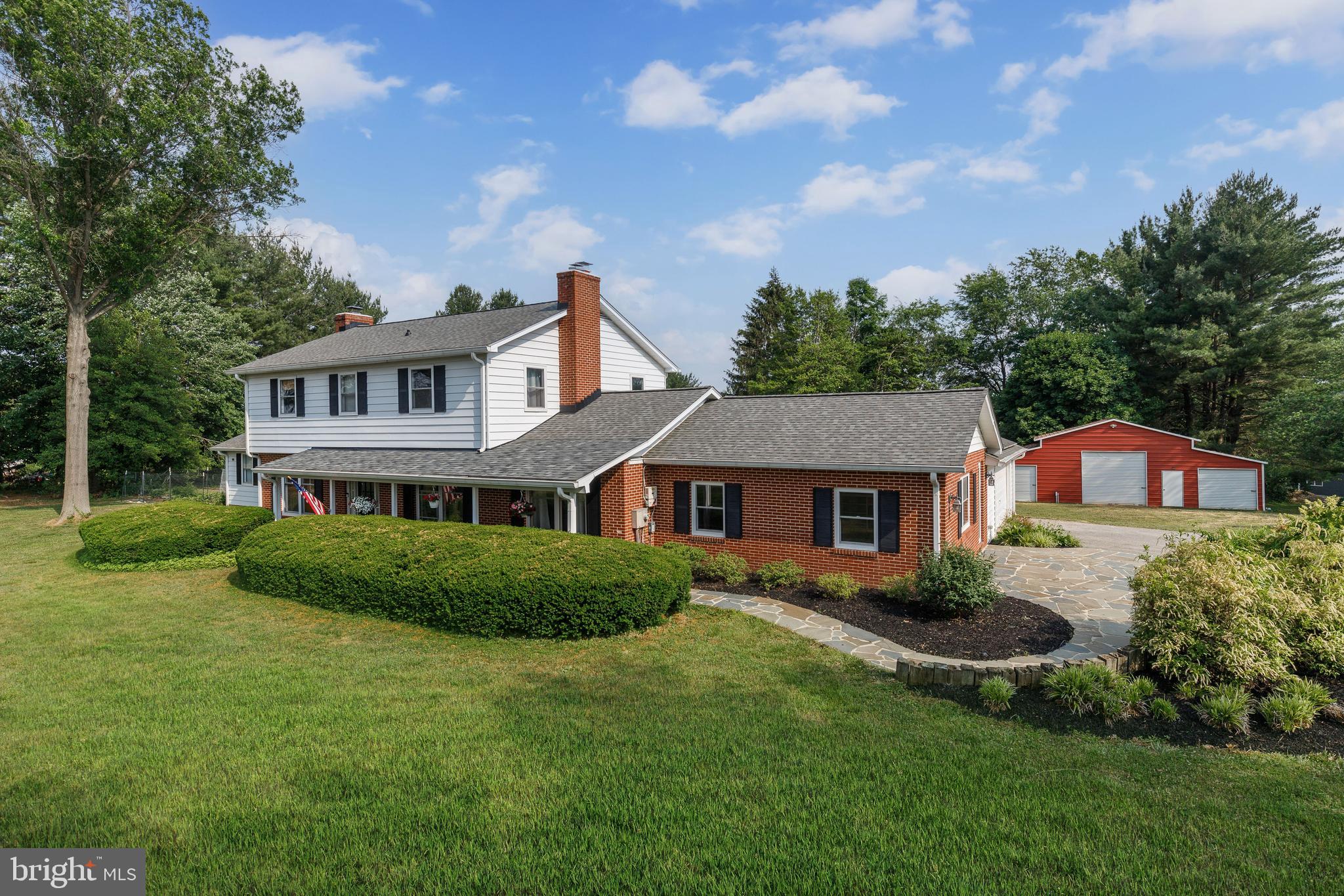 HAMPSTEAD - Residential