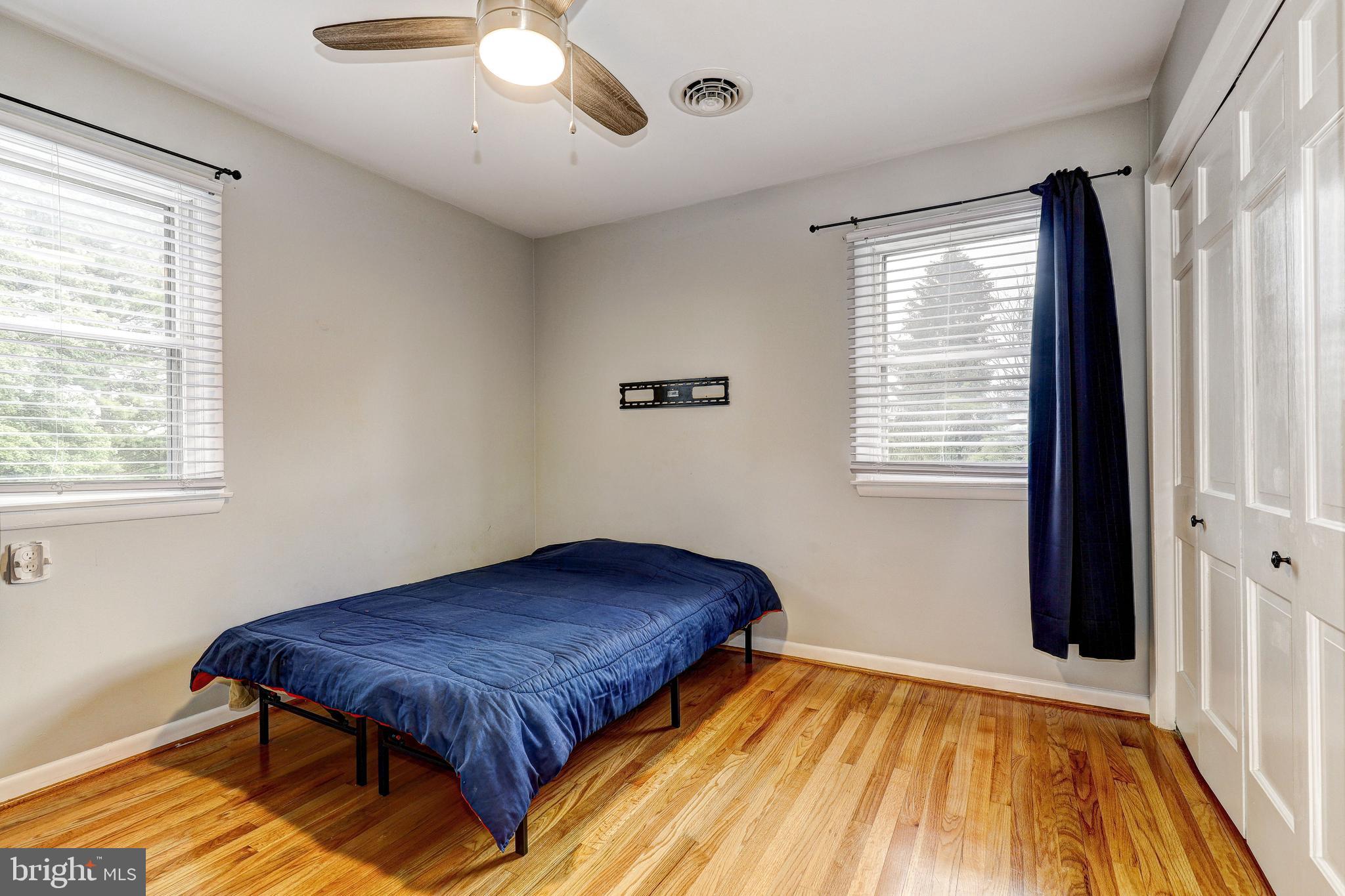 HAMPSTEAD - Residential