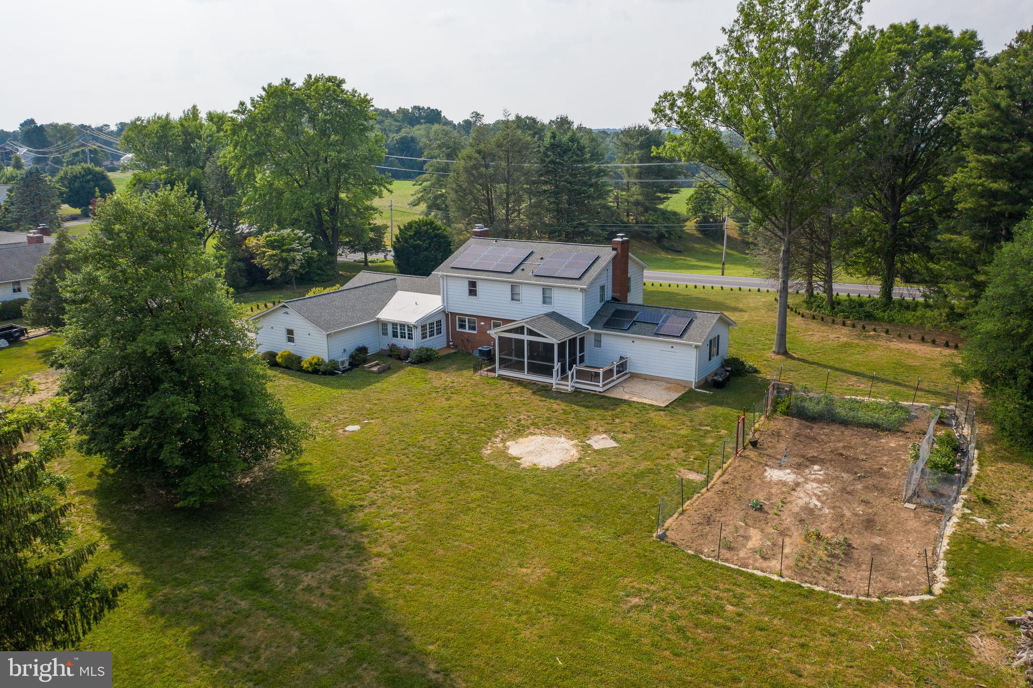 HAMPSTEAD - Residential