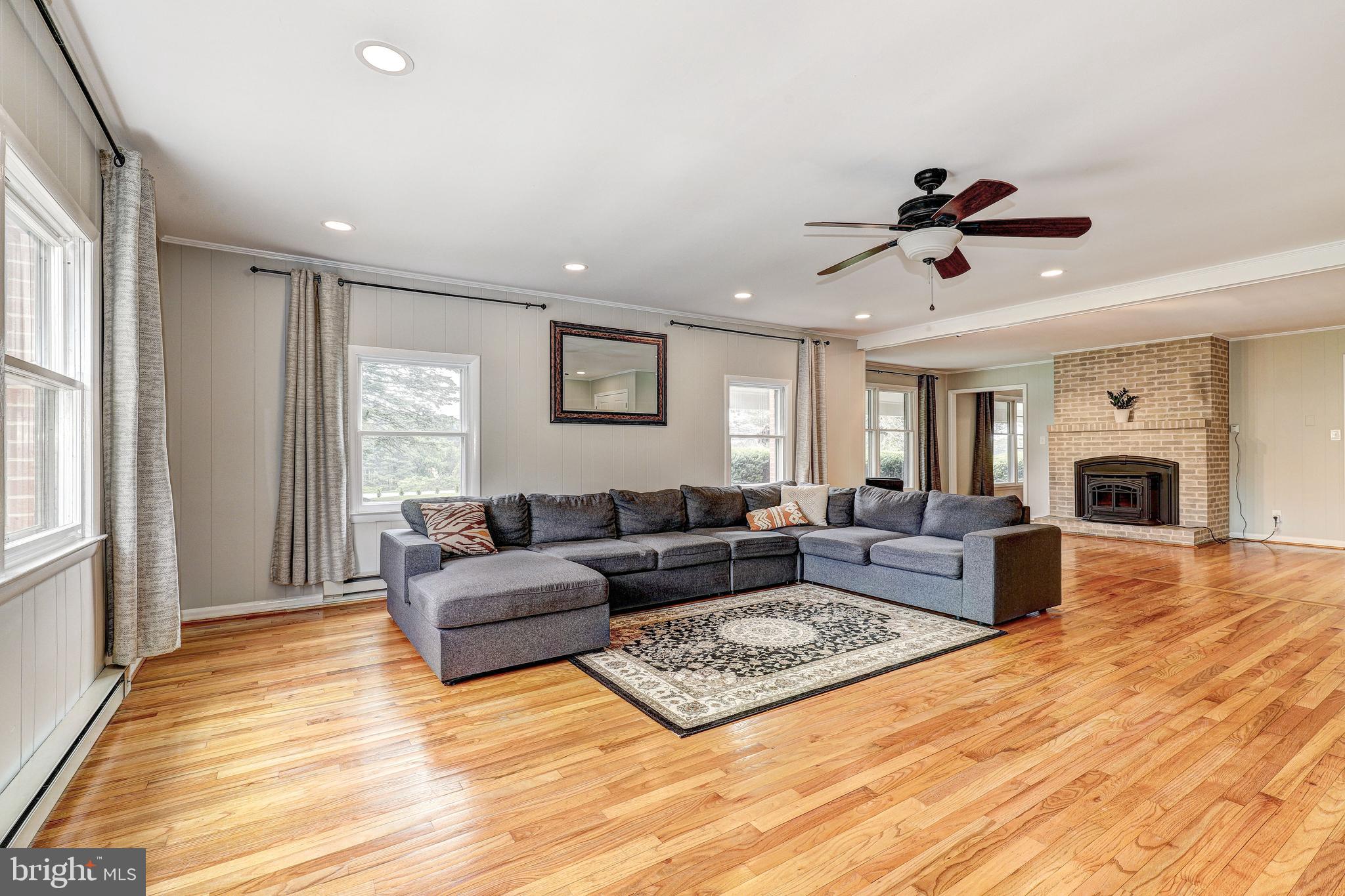 HAMPSTEAD - Residential