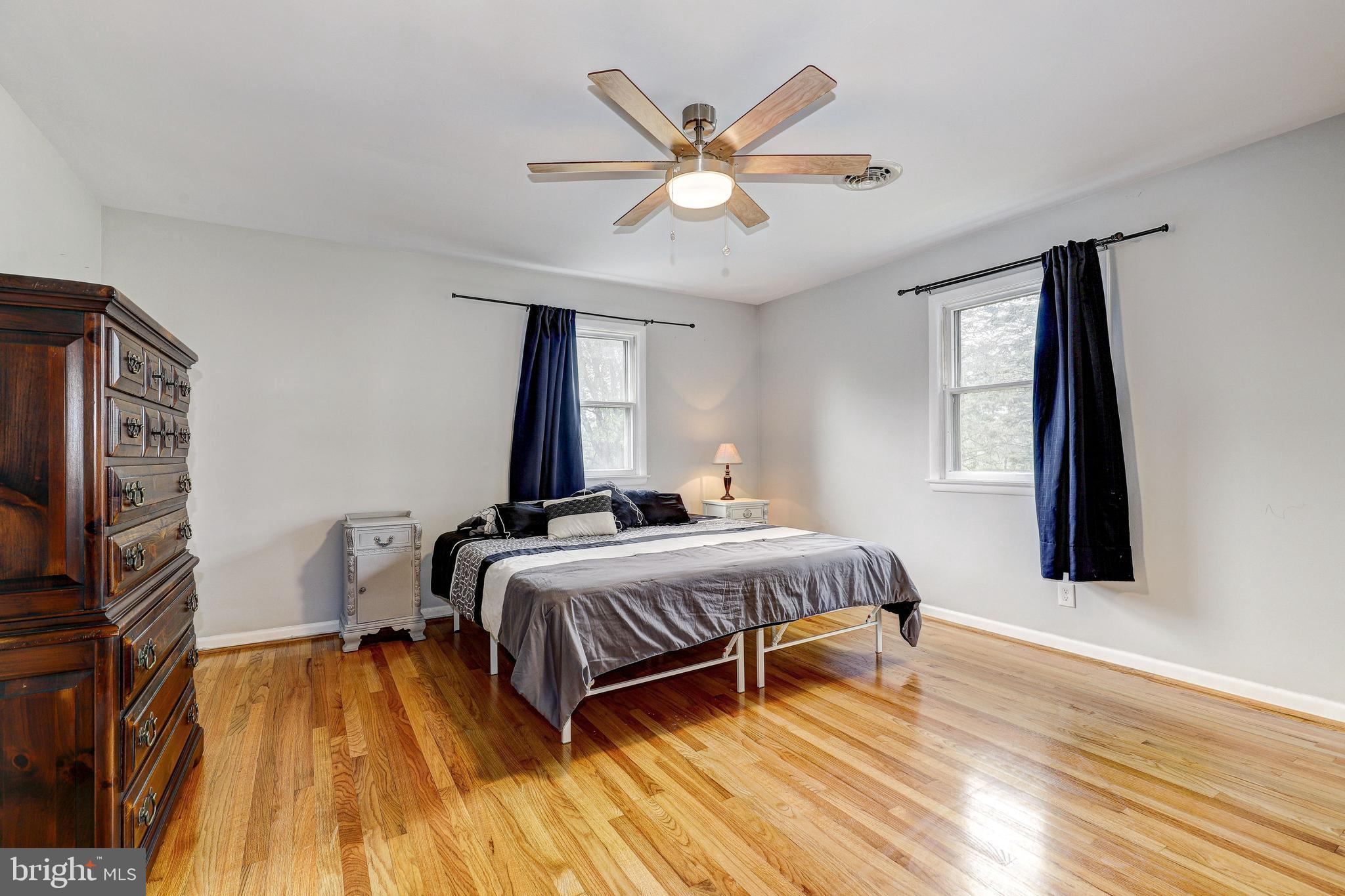 HAMPSTEAD - Residential