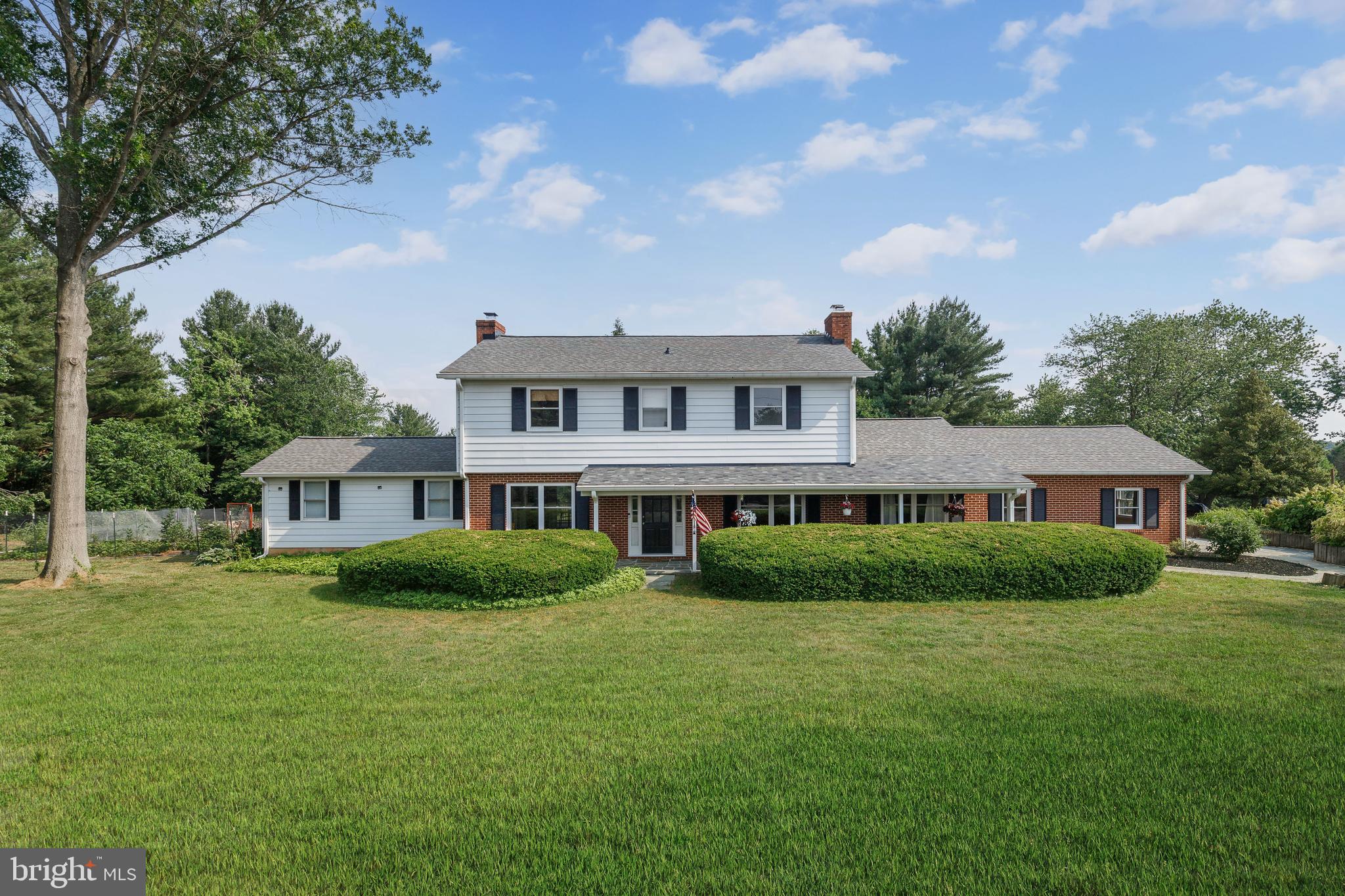 HAMPSTEAD - Residential