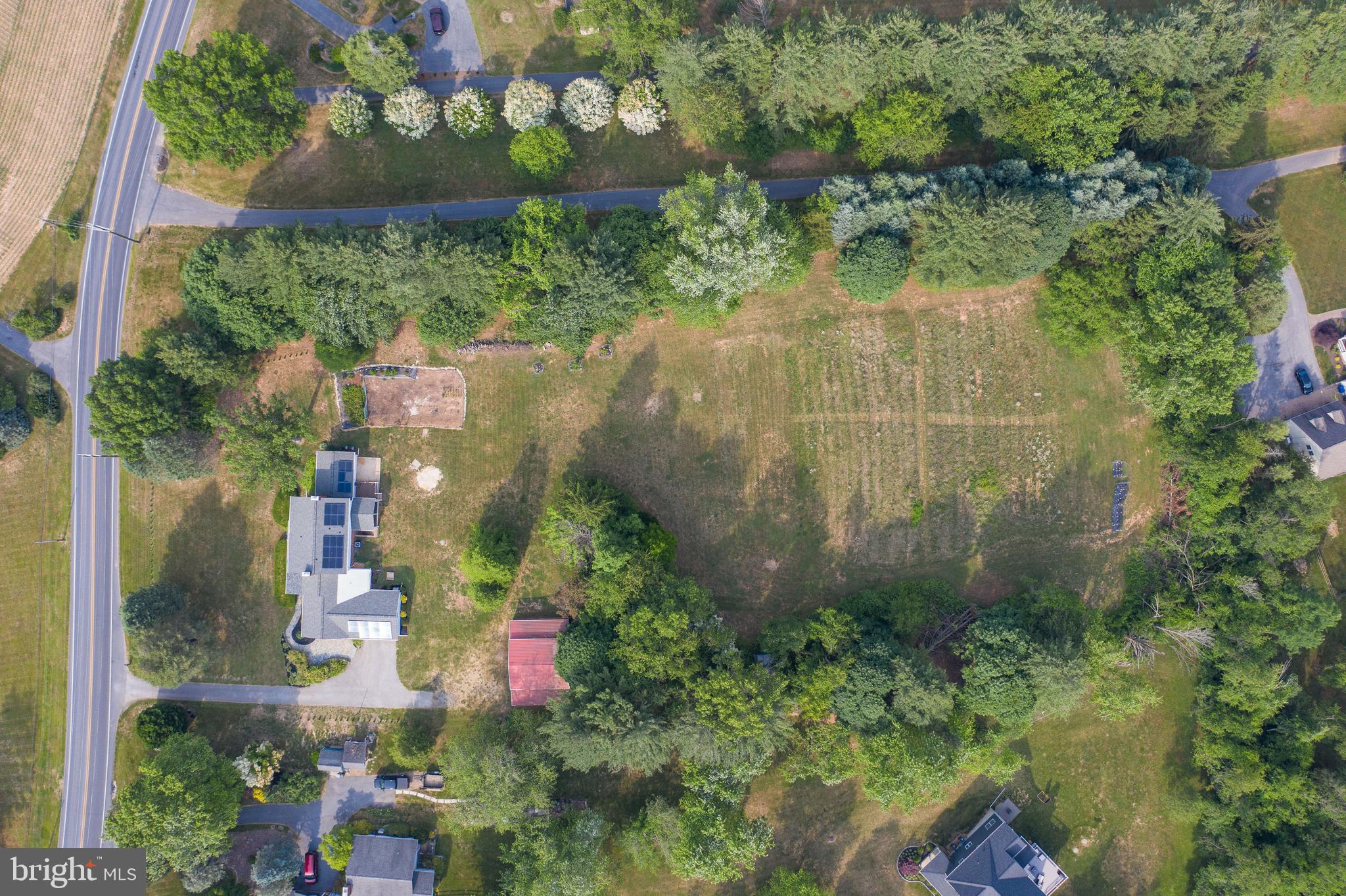 HAMPSTEAD - Residential