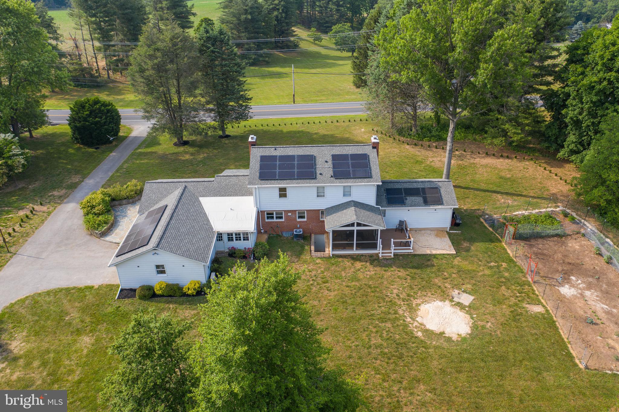 HAMPSTEAD - Residential