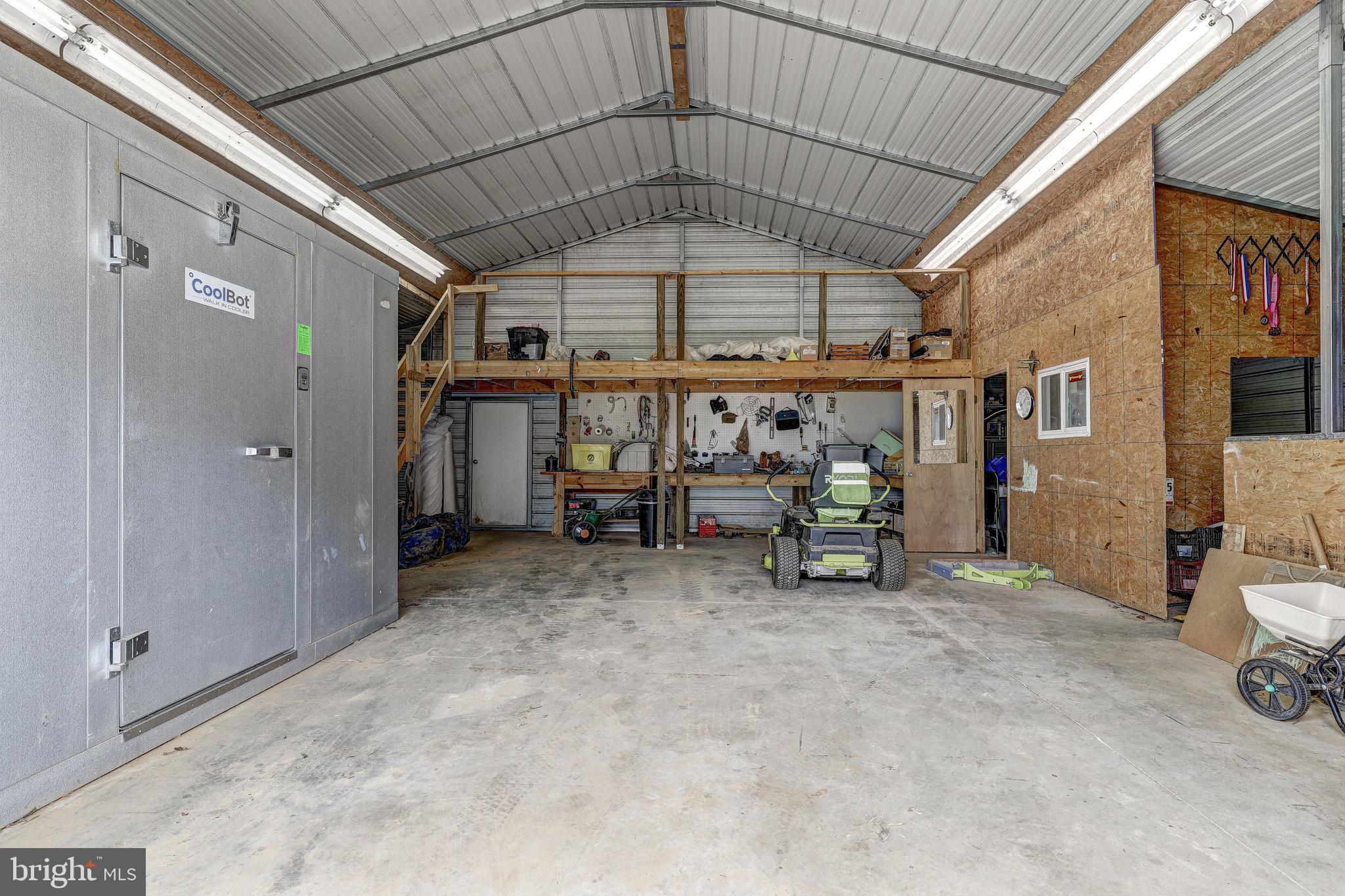 HAMPSTEAD - Residential