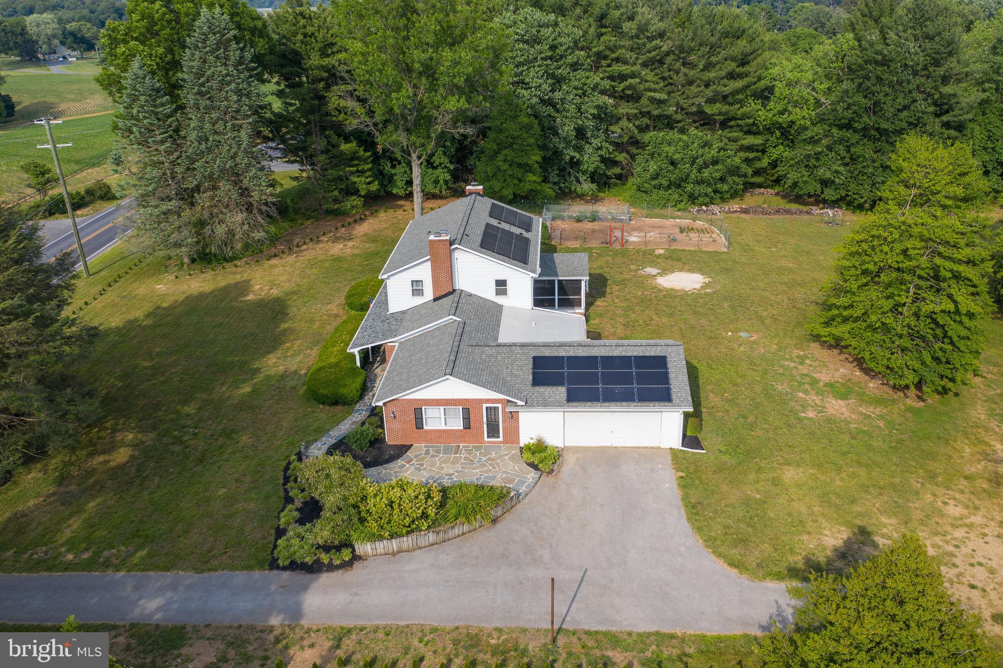 HAMPSTEAD - Residential