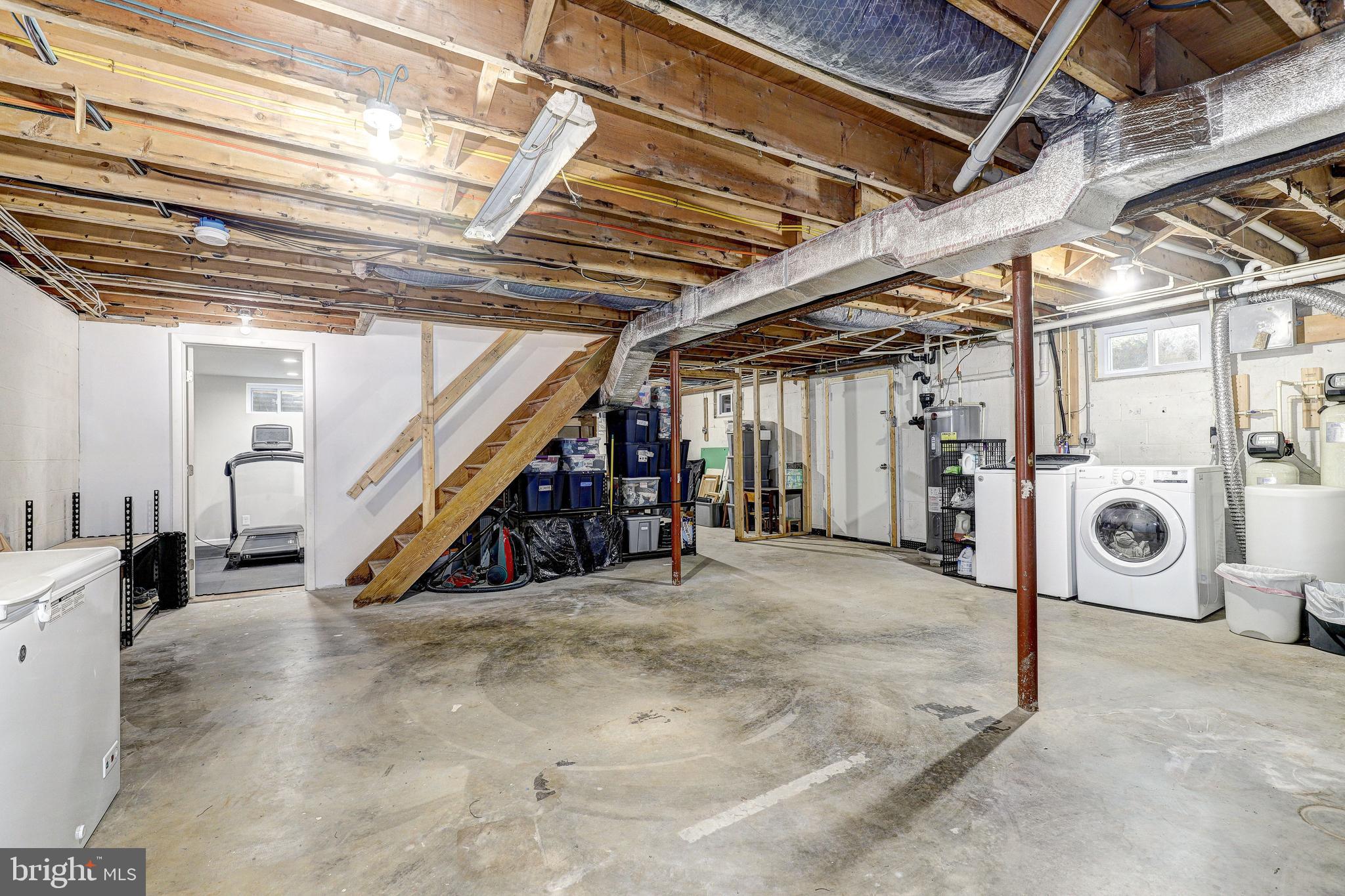 HAMPSTEAD - Residential