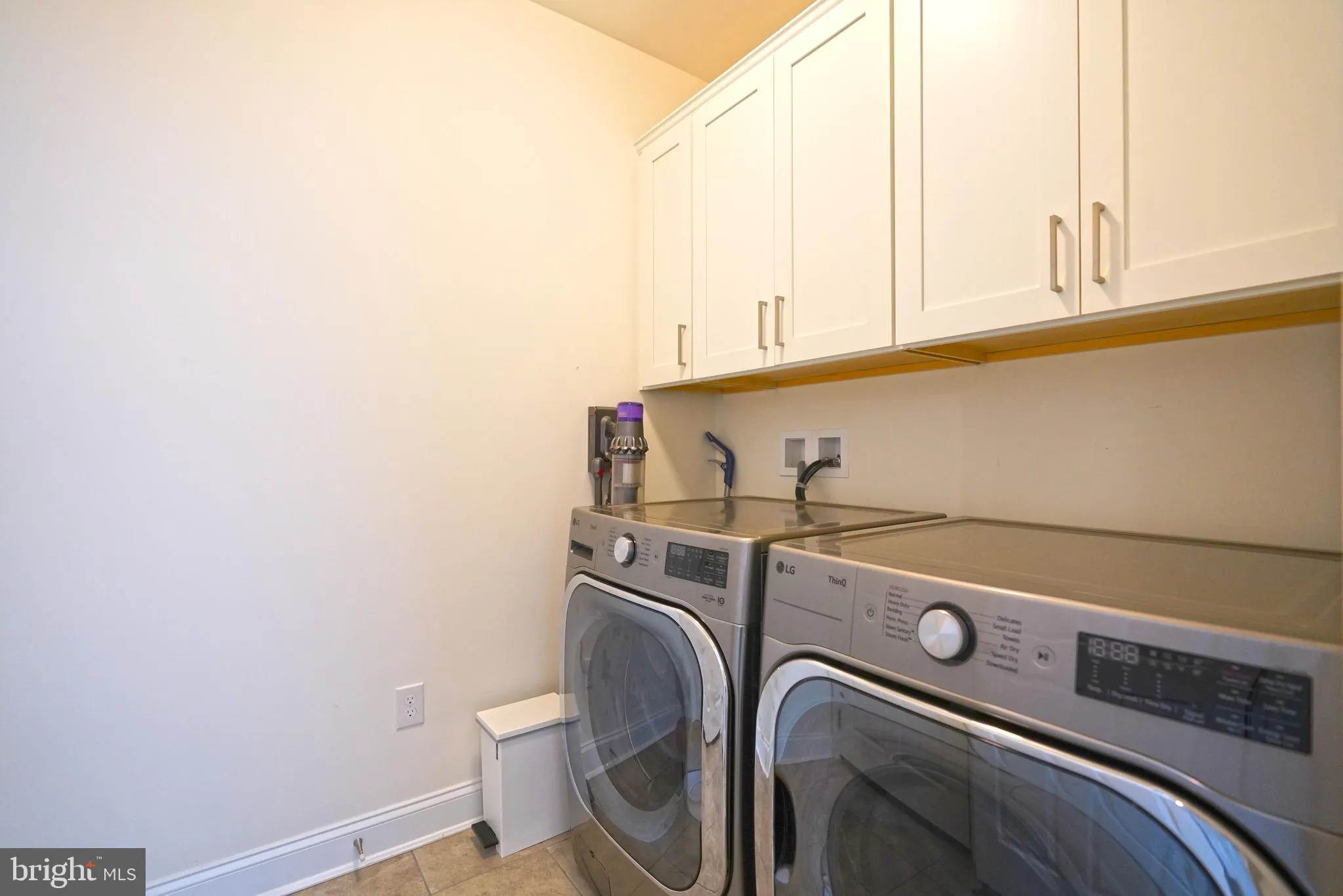 Lewes, Delaware 19958, United States, 5 Bedrooms Bedrooms, ,5 BathroomsBathrooms,Residential,Active,140714