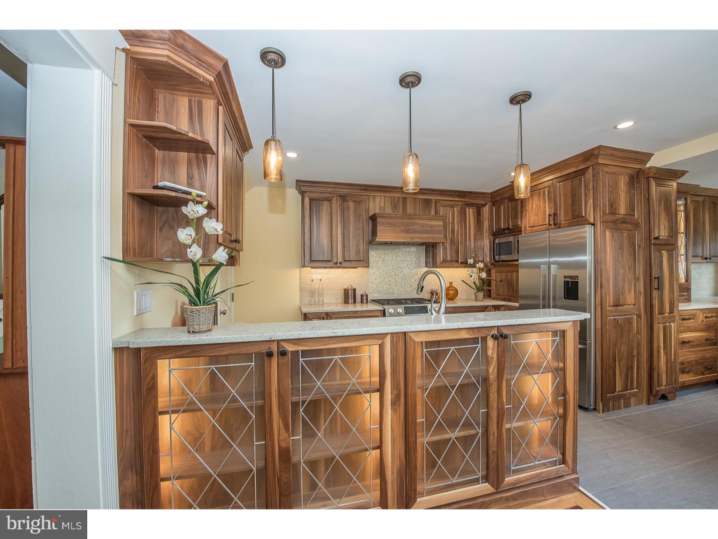 EAST FALLS - Residential