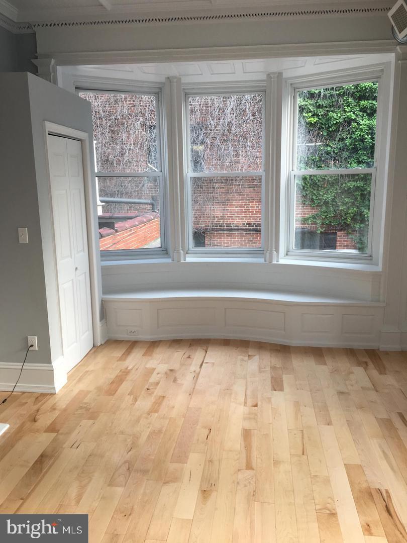 CENTER CITY - Residential Lease