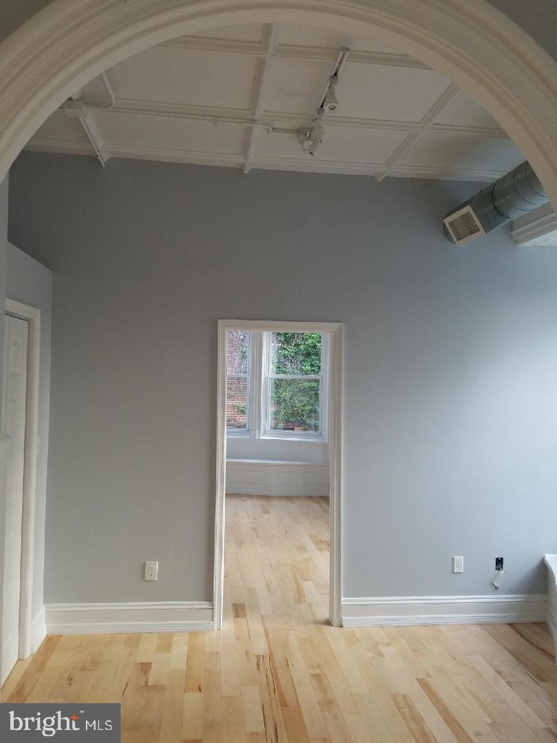 CENTER CITY - Residential Lease