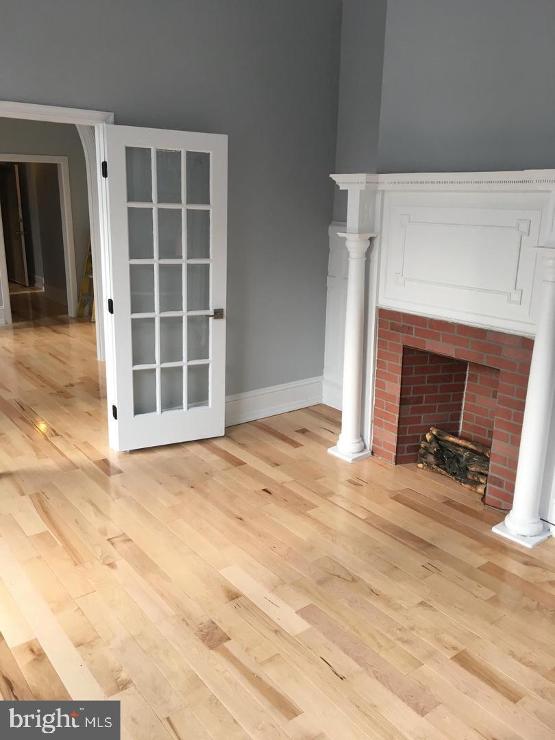 CENTER CITY - Residential Lease