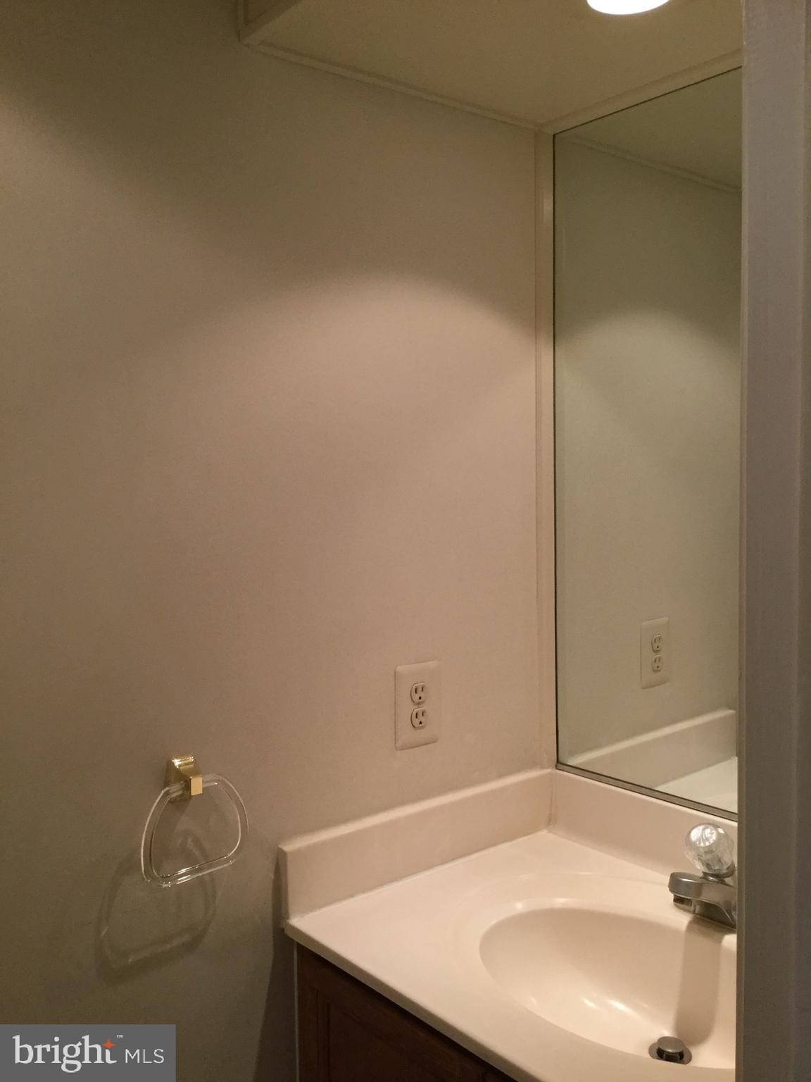 LIFESTYLE AT SULLY STATION - Residential Lease