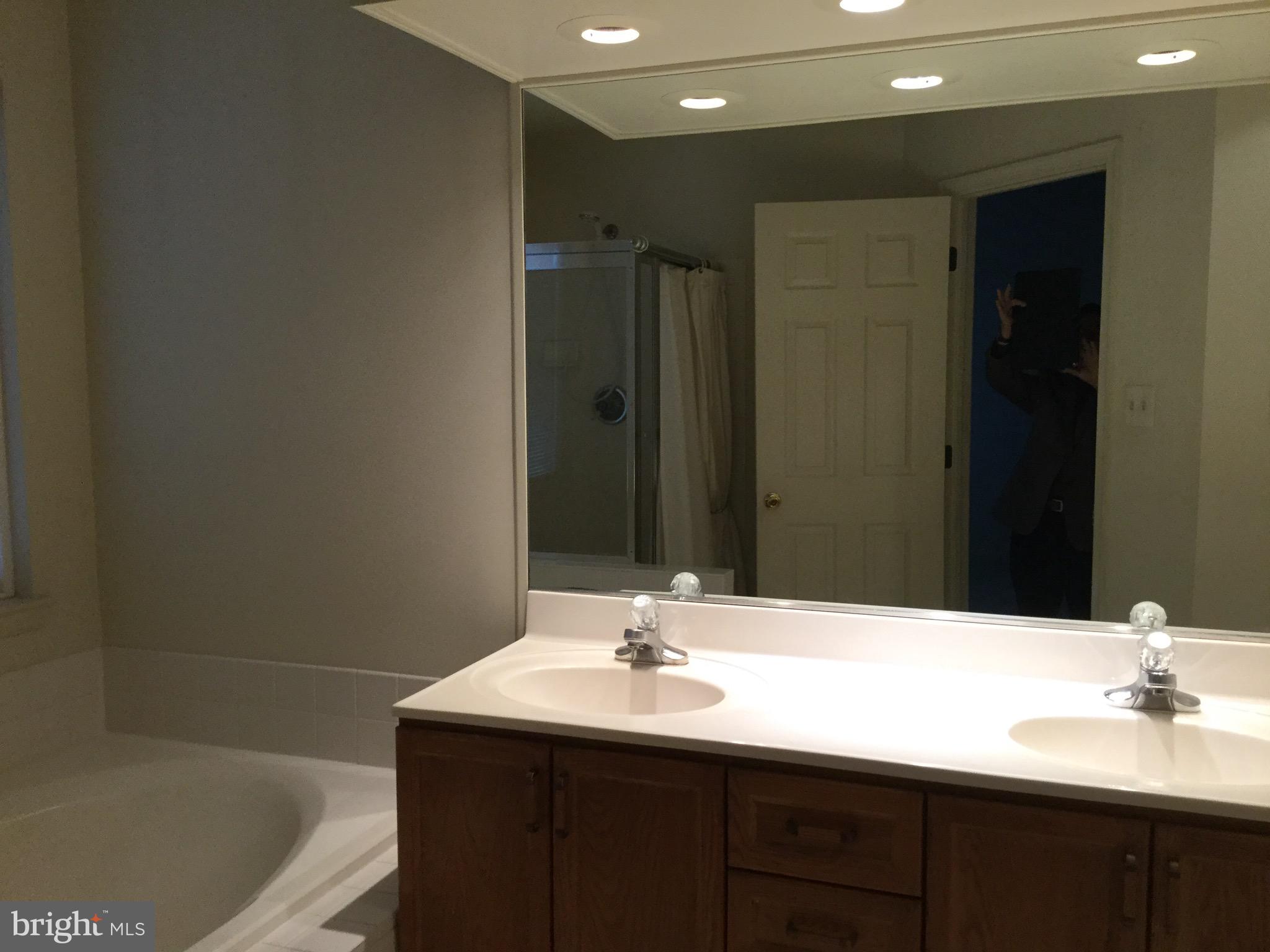 LIFESTYLE AT SULLY STATION - Residential Lease