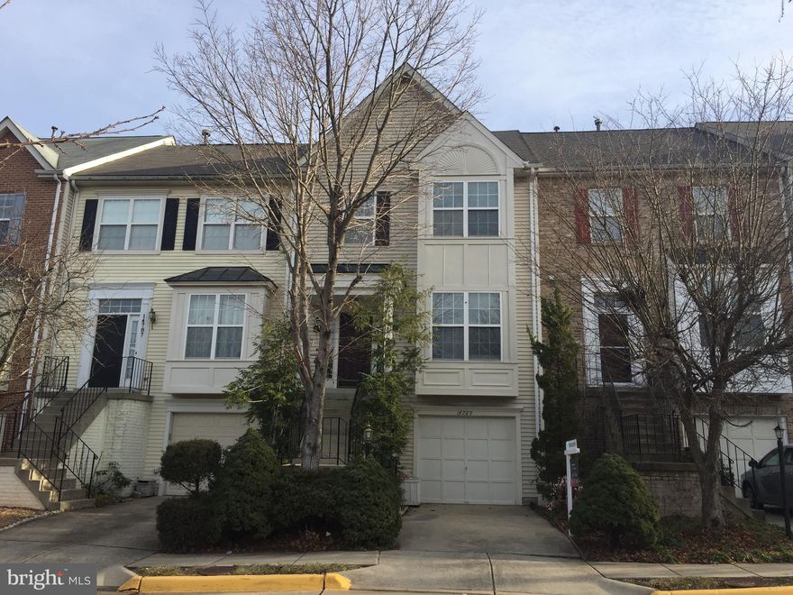 Gorgeous  TH, 3BR, 2.5BA,  1 Car Garage, Hardwood Floors in Main,  Bright and Clean, Large Deck ,  Island at Kitchen, Fully Finished Basement, Convenient Location, and  Much More.