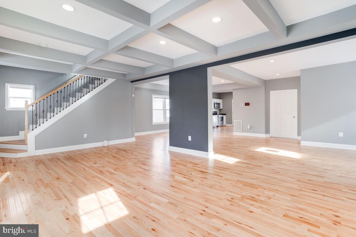 WINDSOR HILLS - Residential