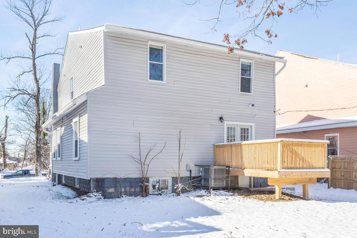 WINDSOR HILLS - Residential