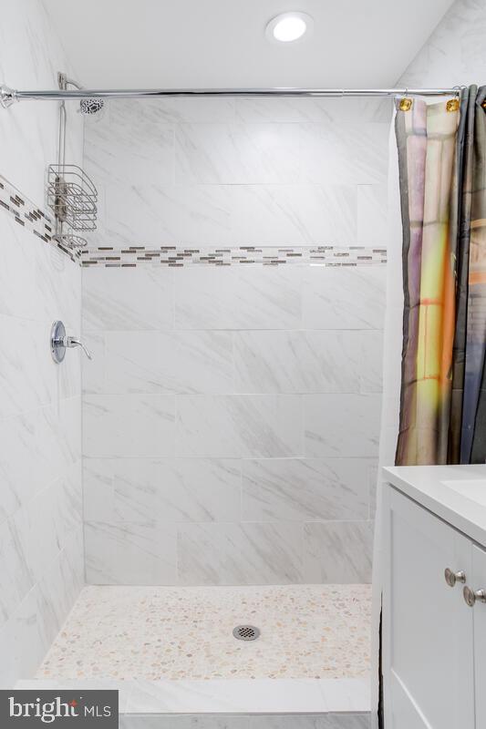 WINDSOR HILLS - Residential