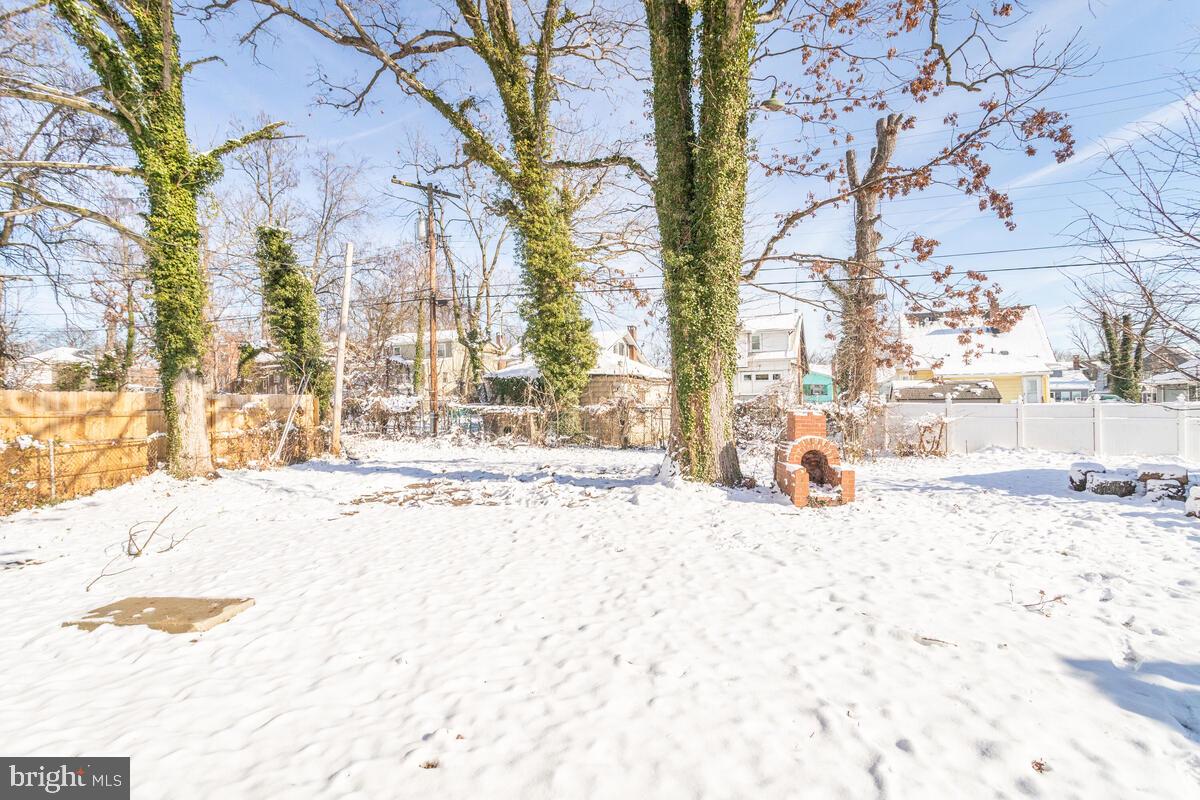 WINDSOR HILLS - Residential