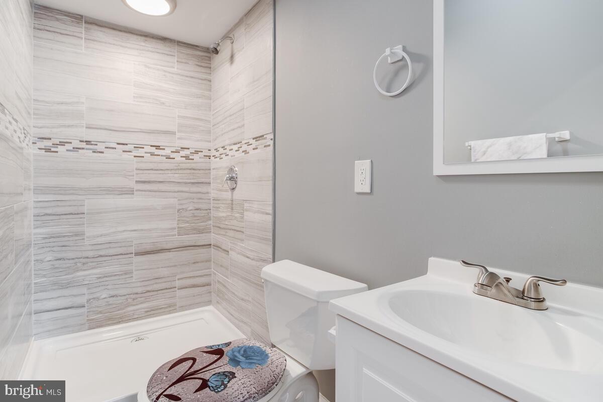 WINDSOR HILLS - Residential