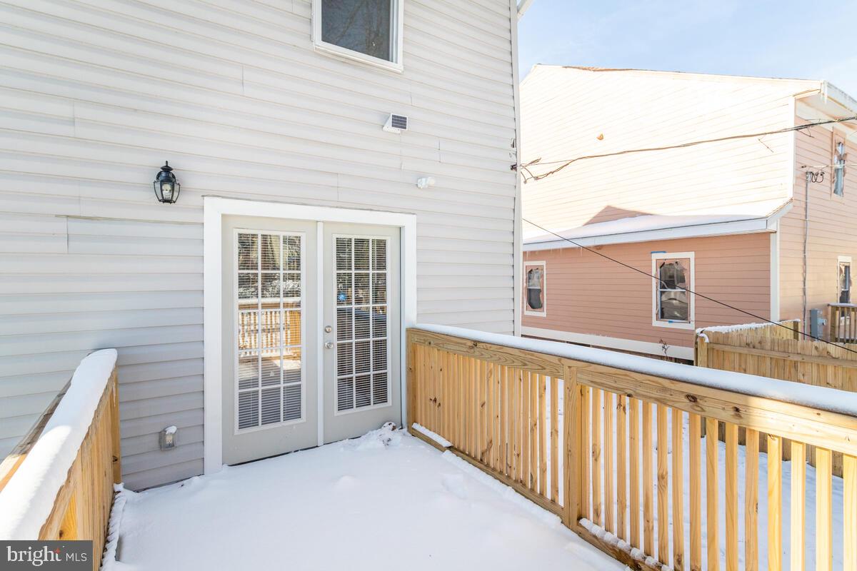 WINDSOR HILLS - Residential