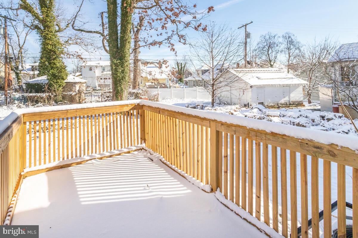 WINDSOR HILLS - Residential