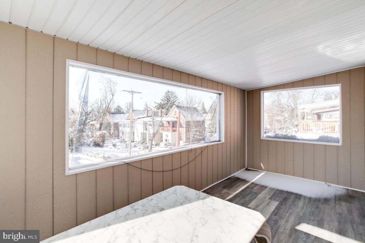 WINDSOR HILLS - Residential