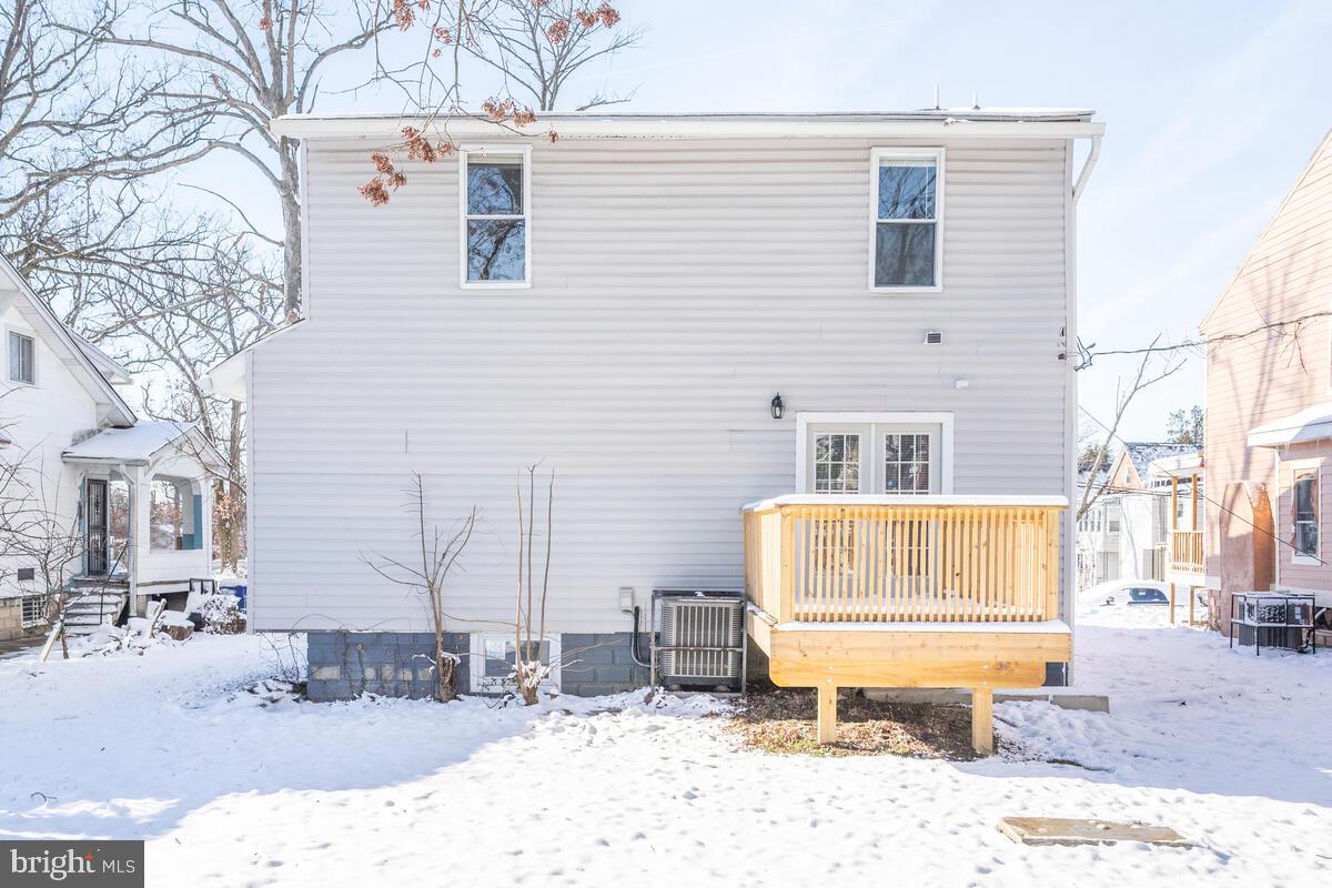 WINDSOR HILLS - Residential