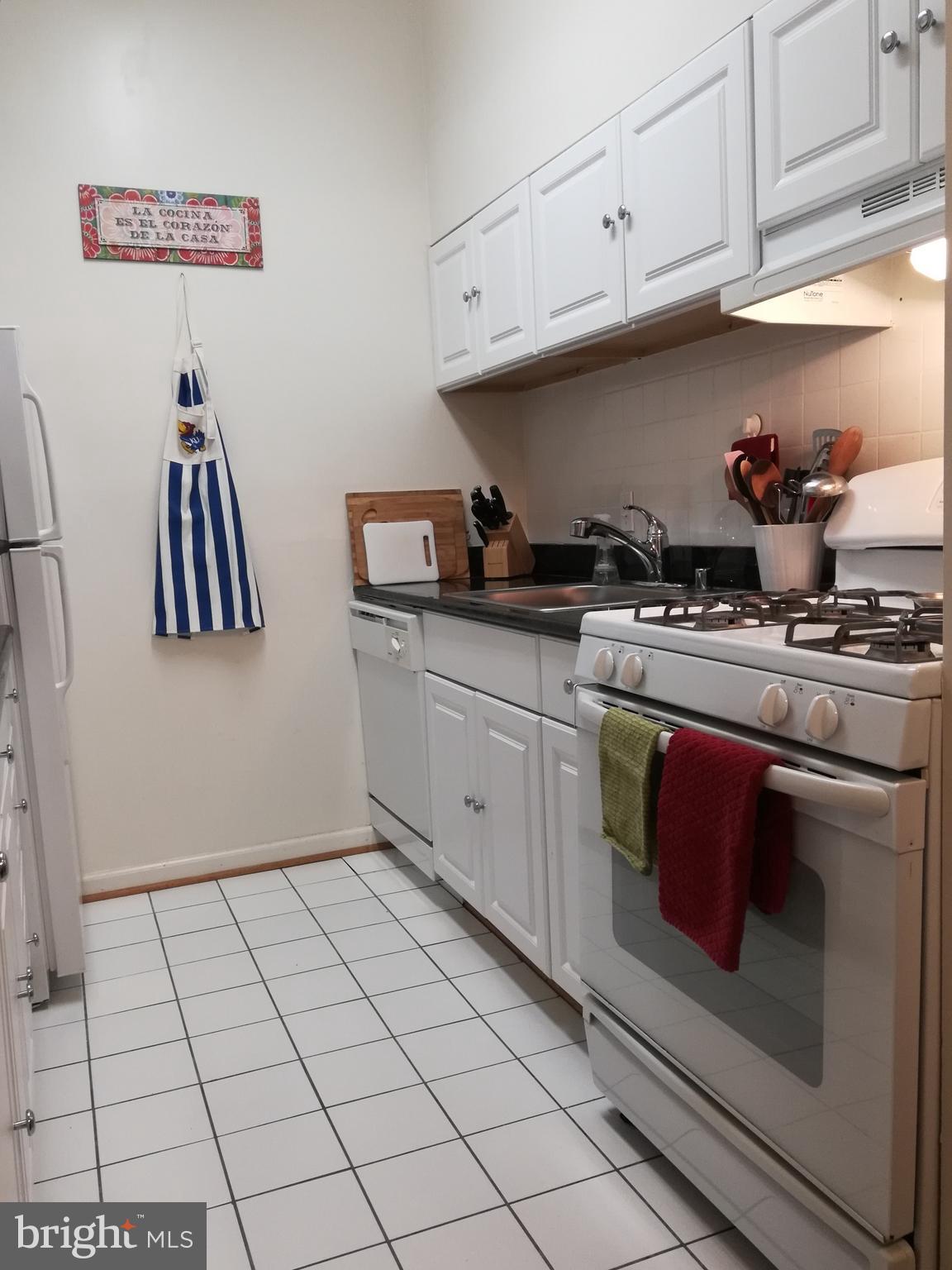 GROSVENOR PARK - Residential Lease