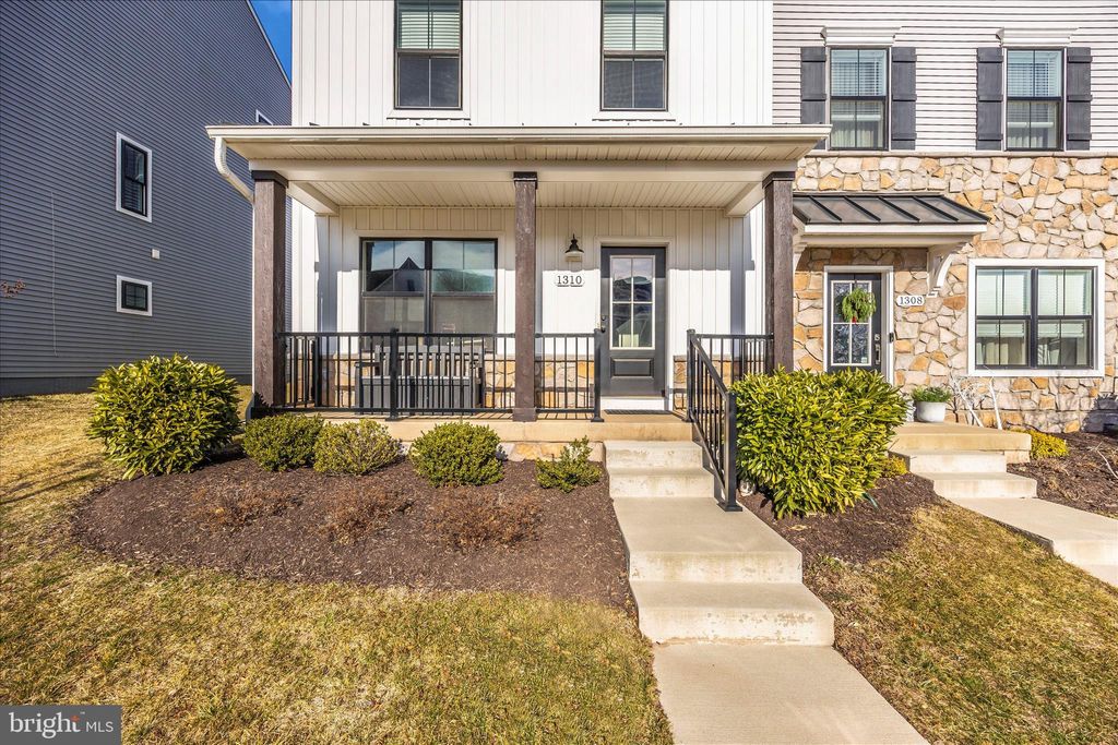 Photo of 1310 Pedigree Street, FREDERICK, MD 21702 (MLS # MDFR2076432)