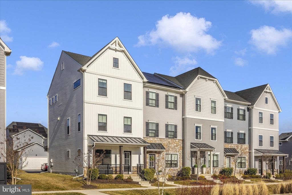 Photo of 1310 Pedigree Street, FREDERICK, MD 21702 (MLS # MDFR2076432)