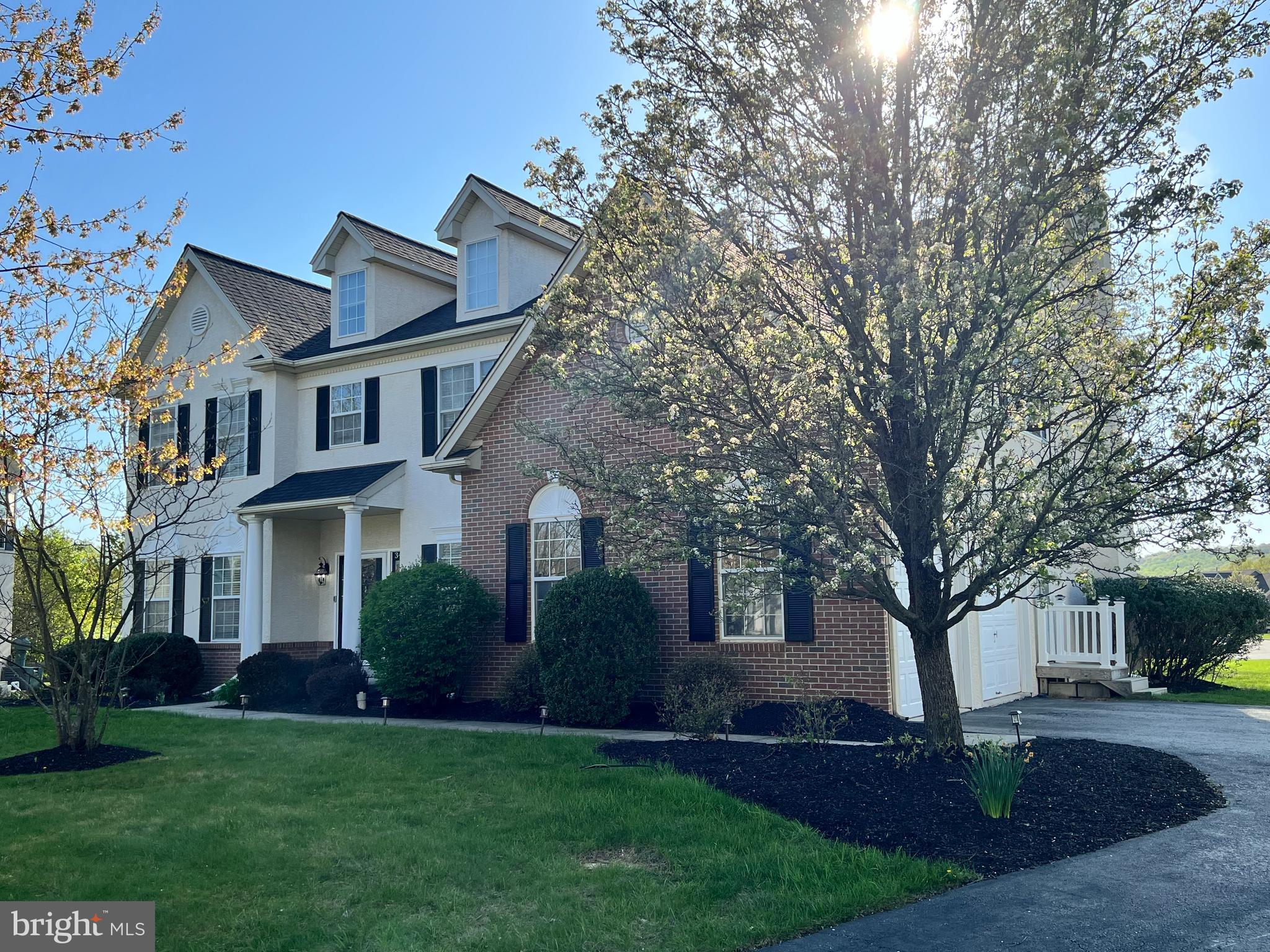 34 CAMERON COURT