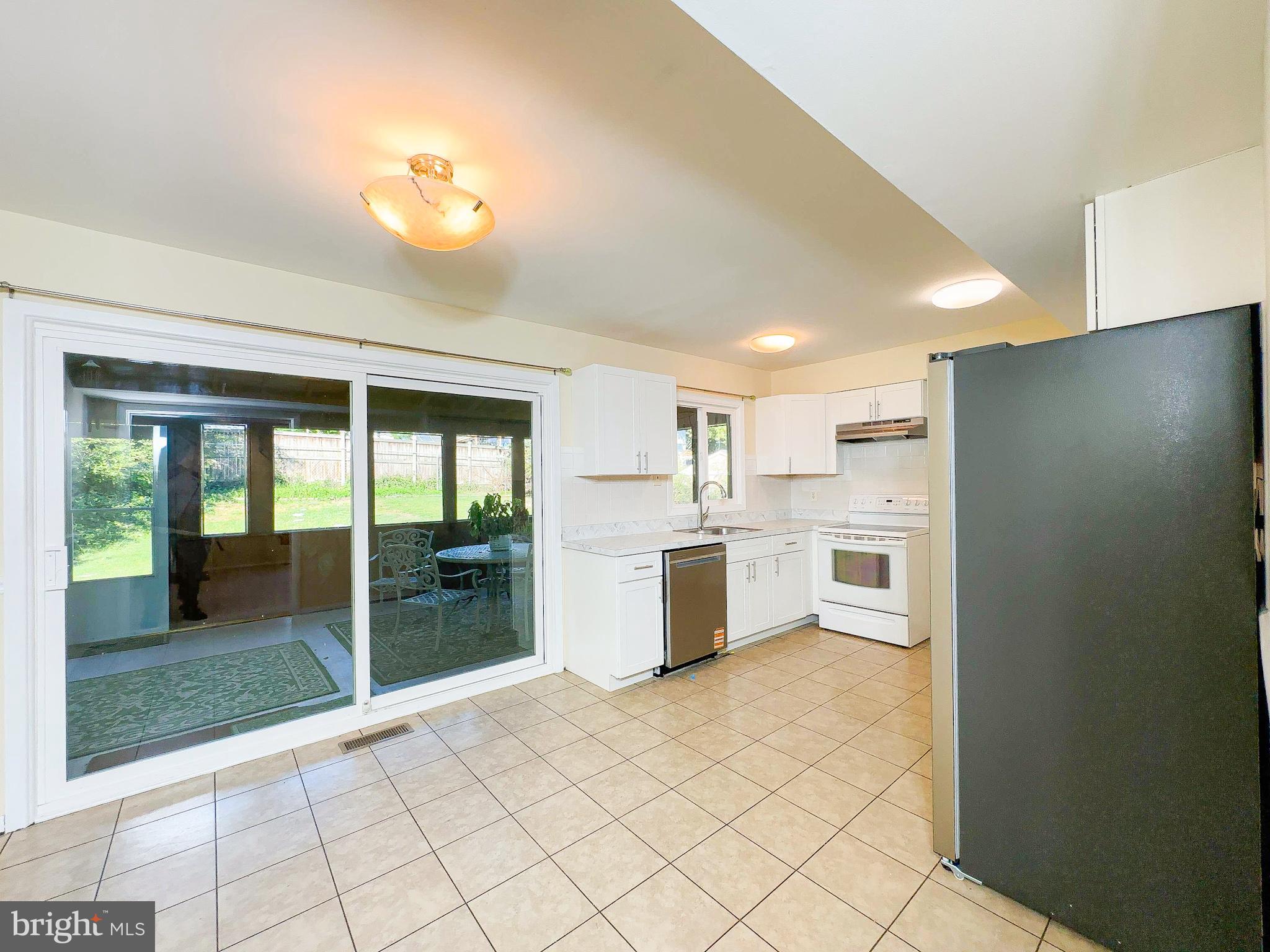 MEADOWBROOK AT BELAIR - Residential Lease