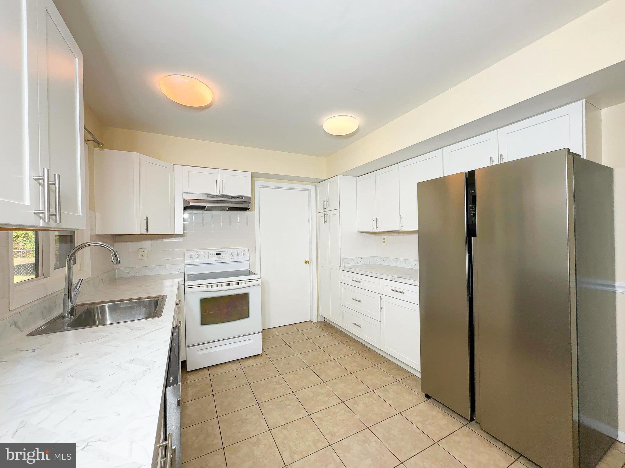 MEADOWBROOK AT BELAIR - Residential Lease