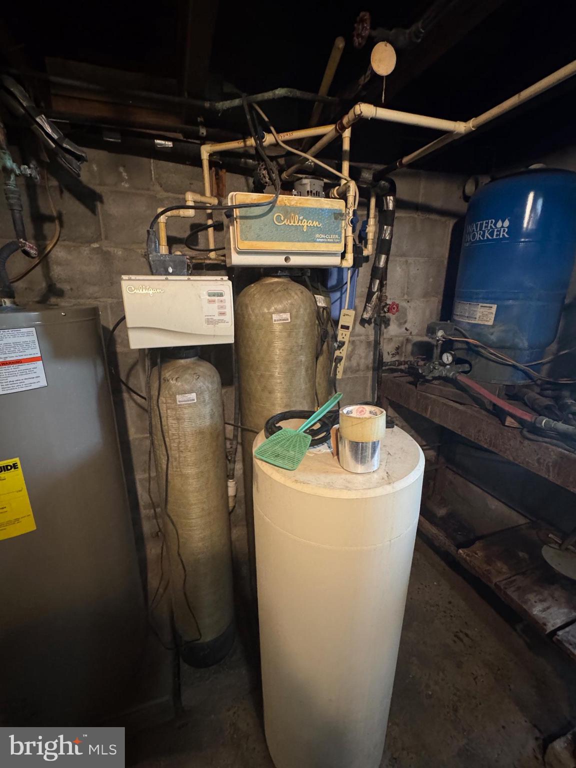 NONE UNRESTRICTED - Residential