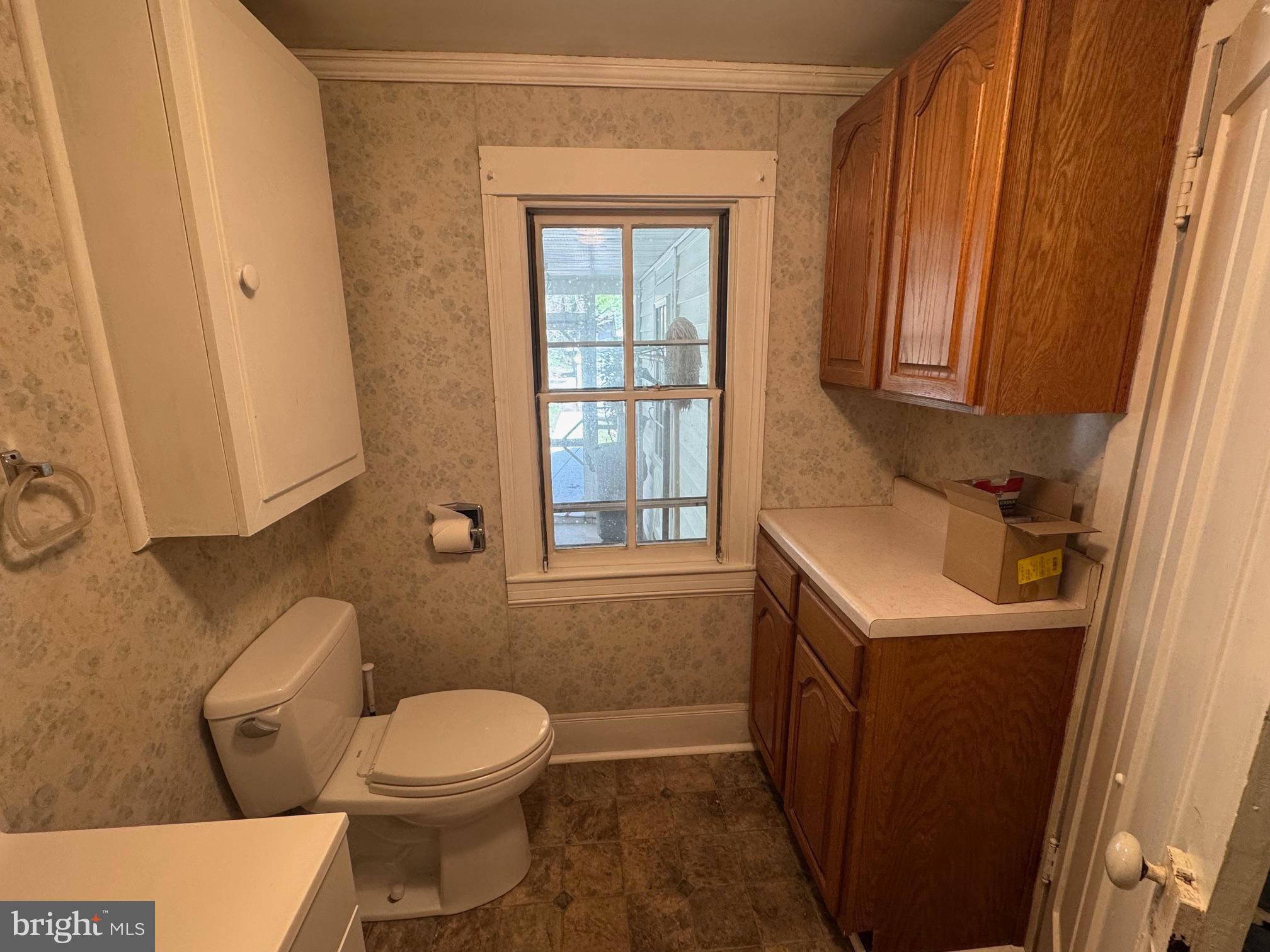 NONE UNRESTRICTED - Residential