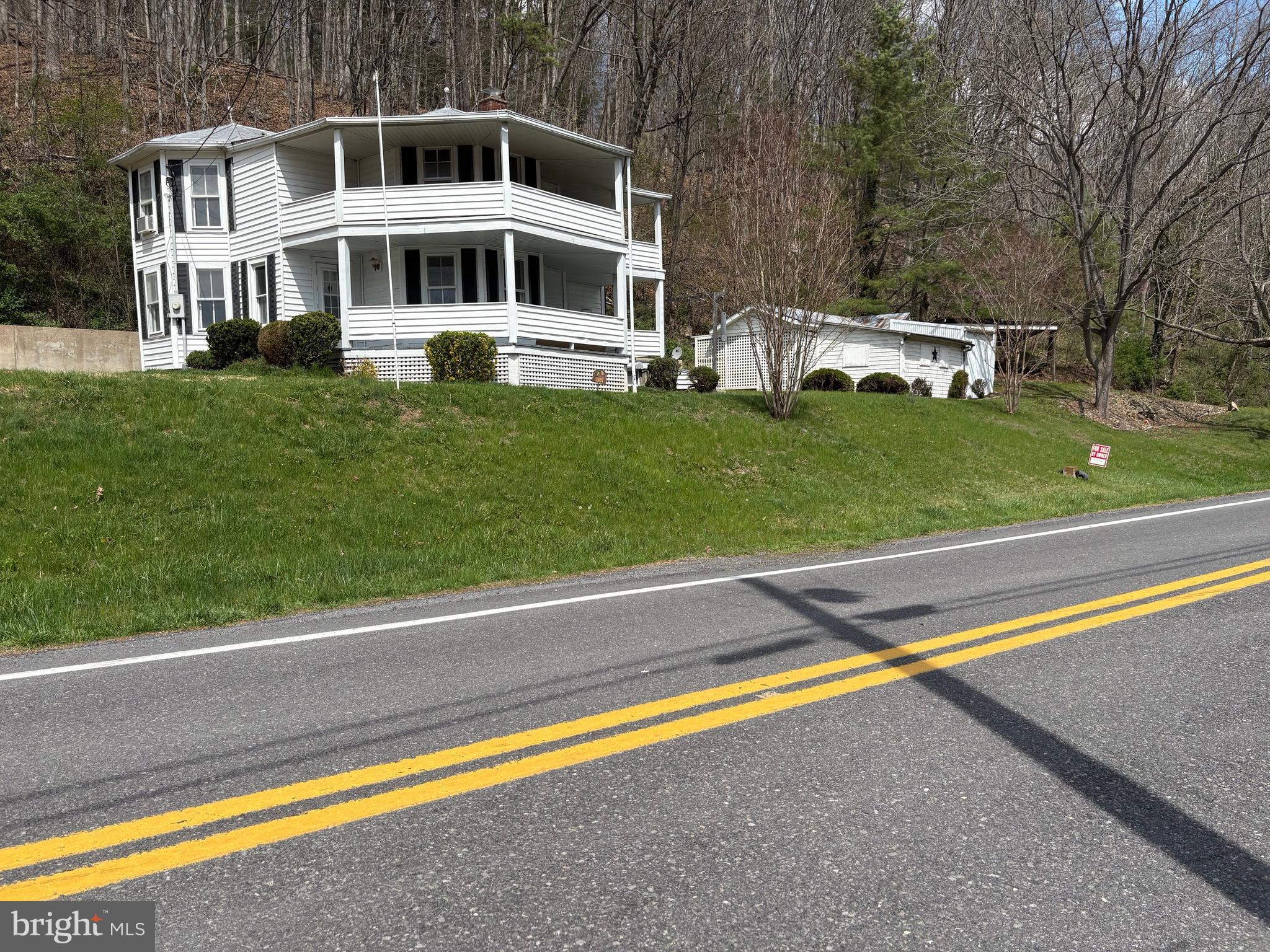 NONE UNRESTRICTED - Residential