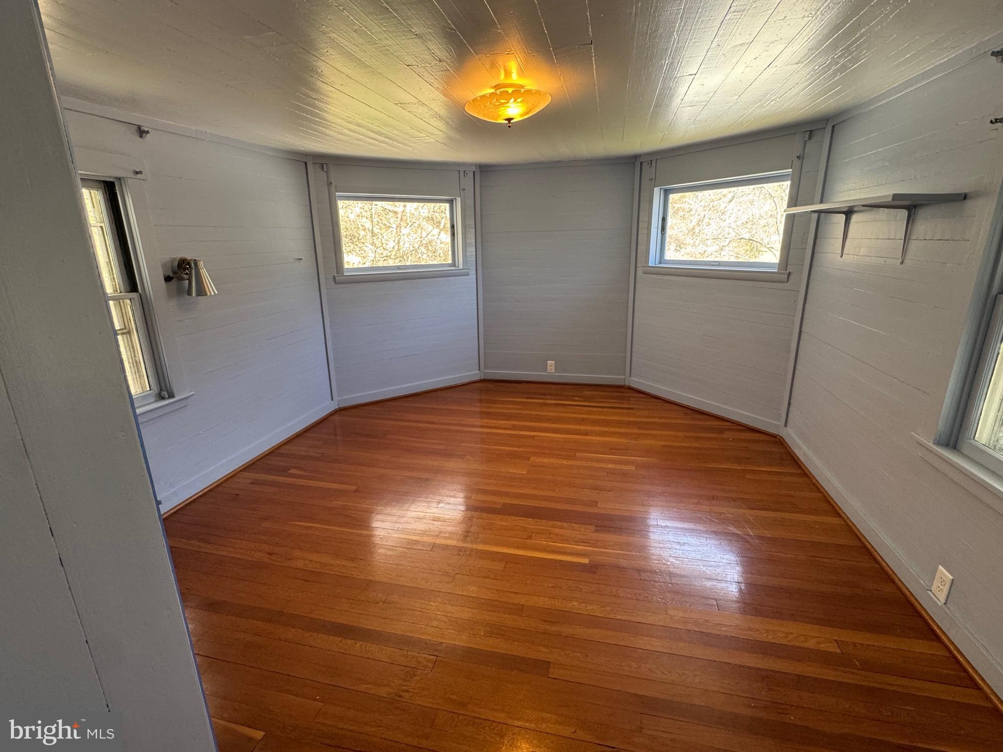 NONE UNRESTRICTED - Residential