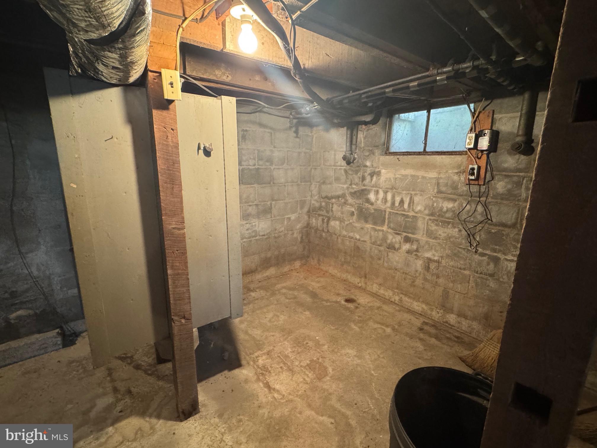 NONE UNRESTRICTED - Residential