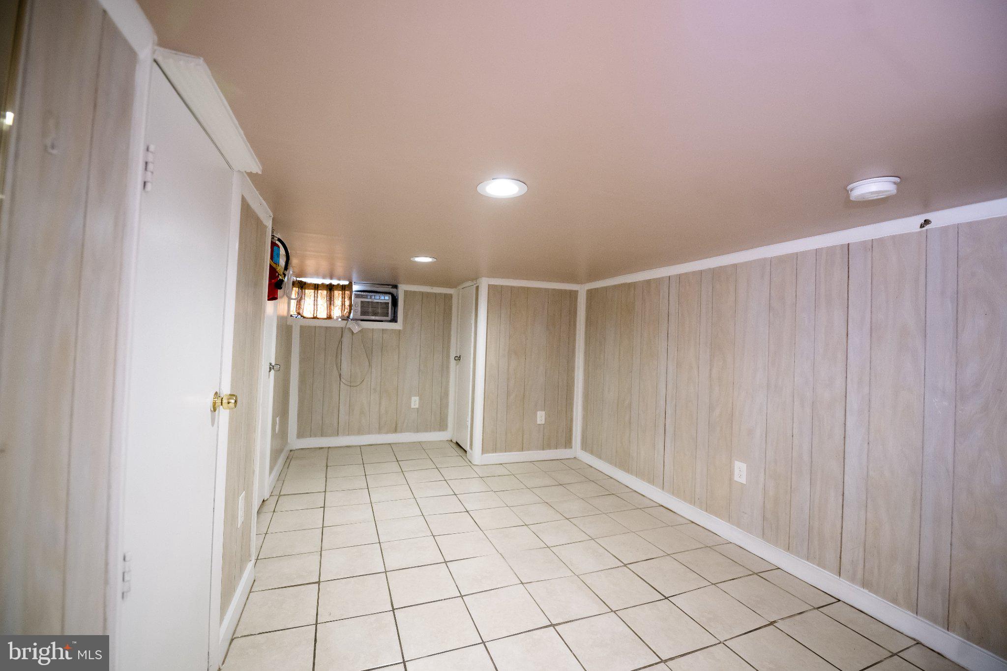 HIGHLANDTOWN - Residential