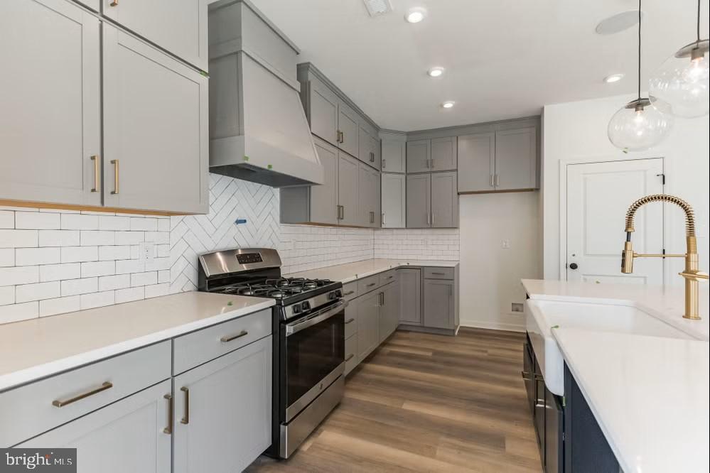 ROSEVILLE PARK - Residential