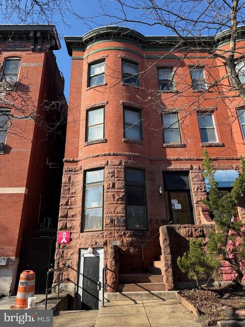 Townhouse For Sale - 2210 N Charles Street<br/> BALTIMORE, MD 21218