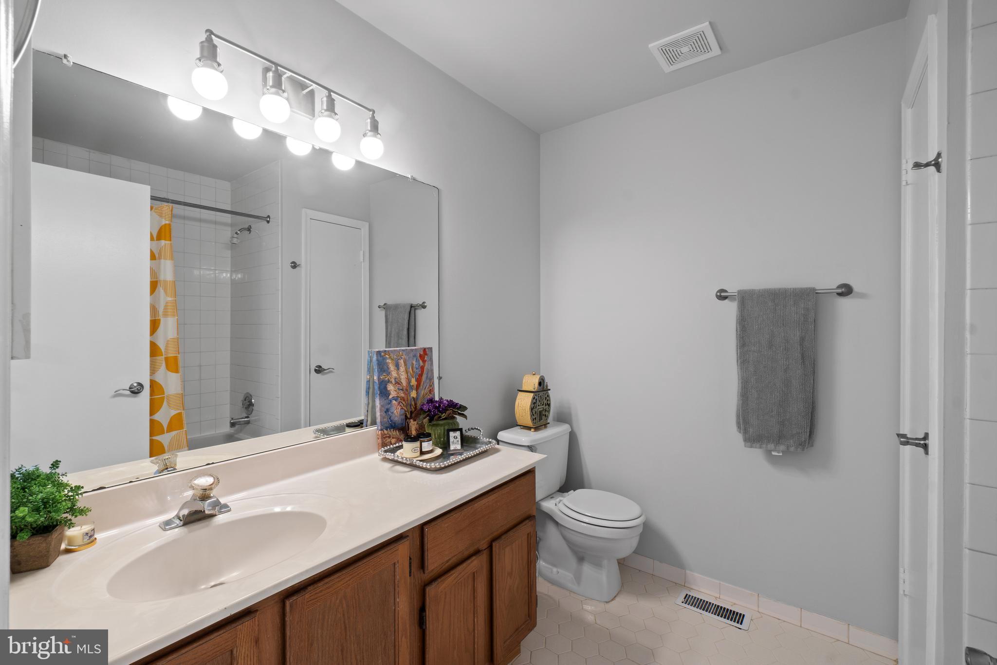 MARINERS LANDING - Residential