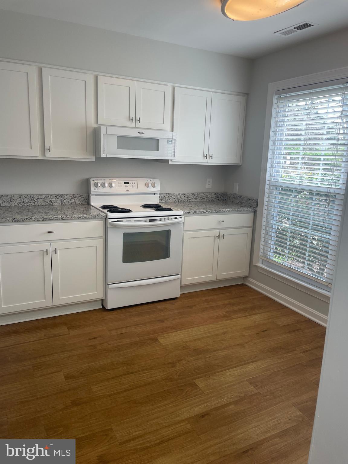 MARINERS LANDING - Residential