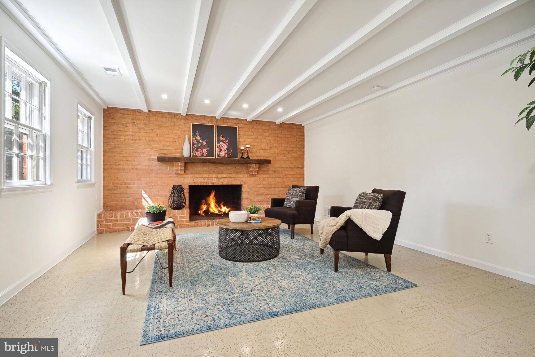 SLEEPY HOLLOW WOODS - Residential