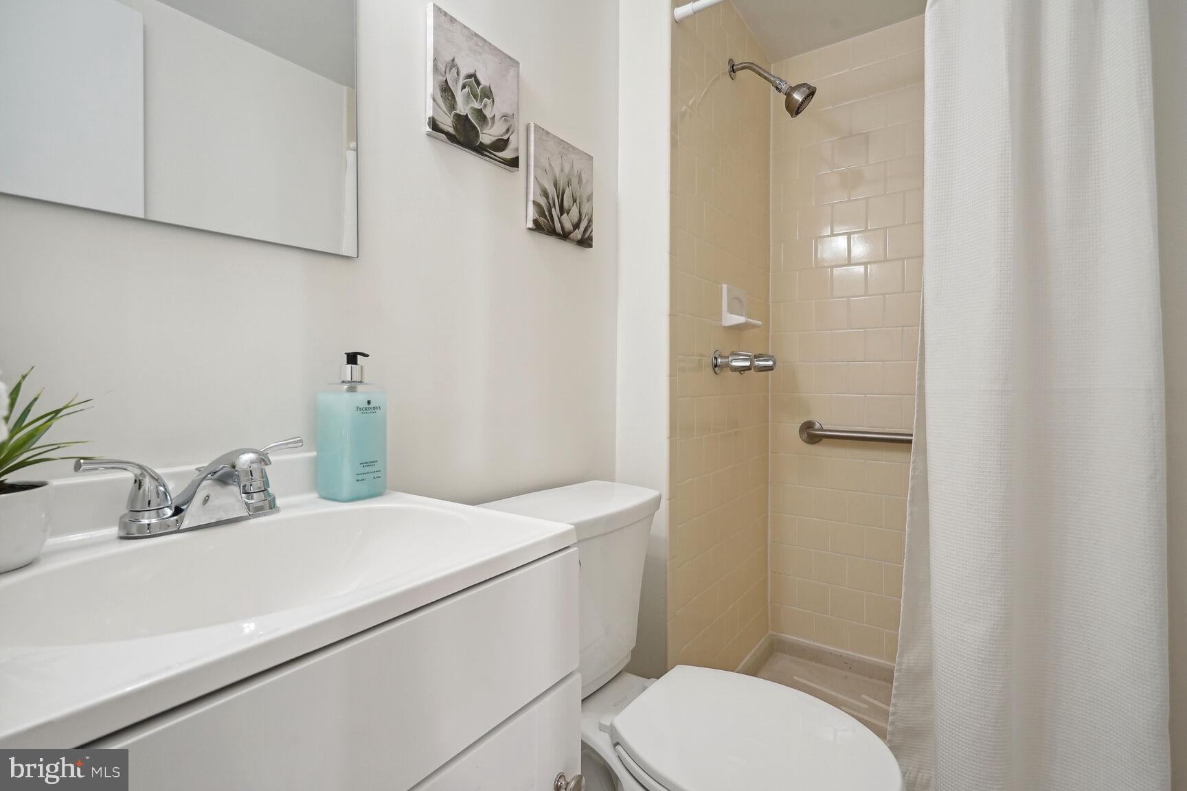 SLEEPY HOLLOW WOODS - Residential